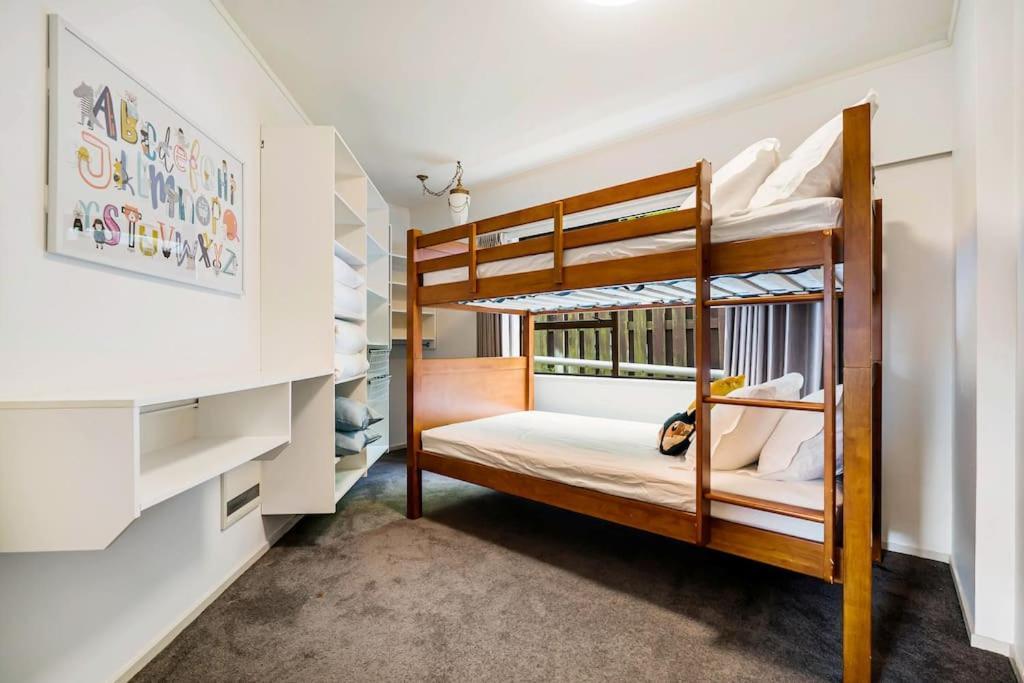 Luxe Splash R,piano,pool,spa,sauna,snooker * Auckland