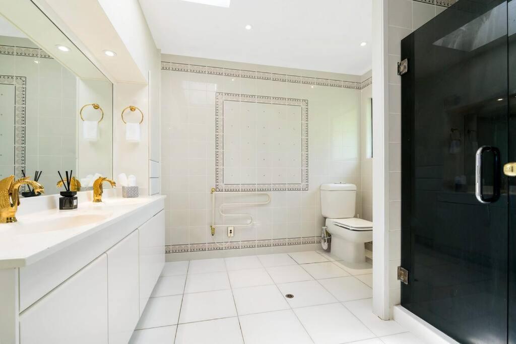 Luxe Splash R,piano,pool,spa,sauna,snooker Apartment Auckland