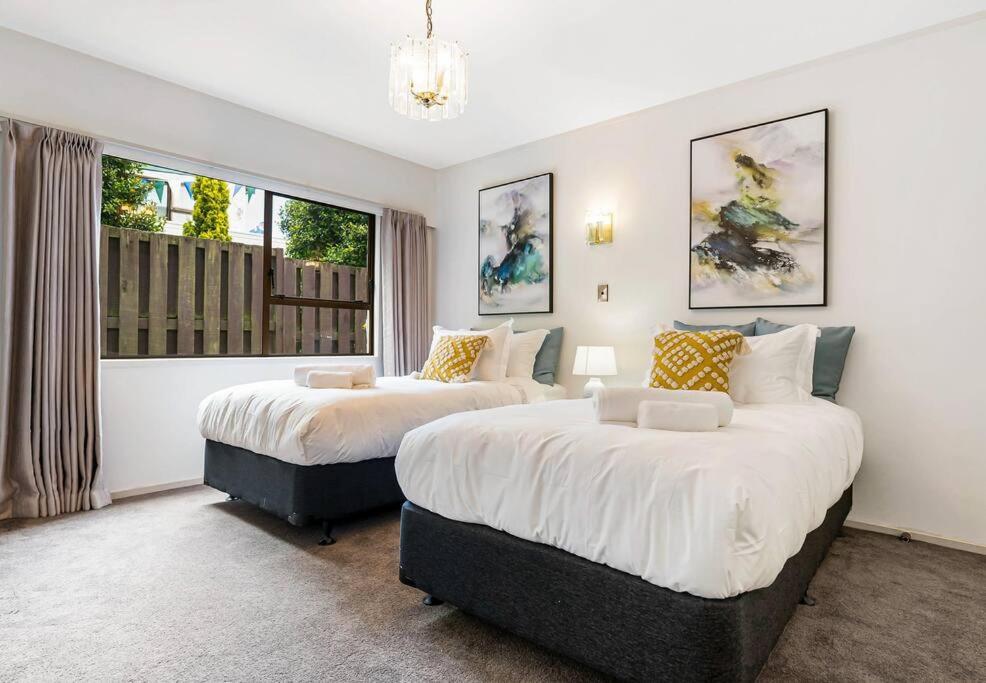 Luxe Splash R,piano,pool,spa,sauna,snooker * Auckland
