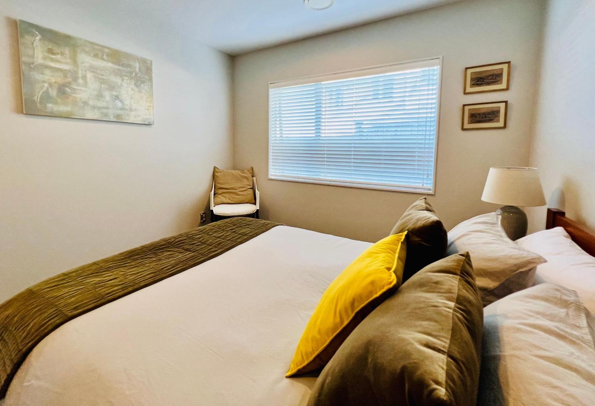 Cozy In Millwater Auckland