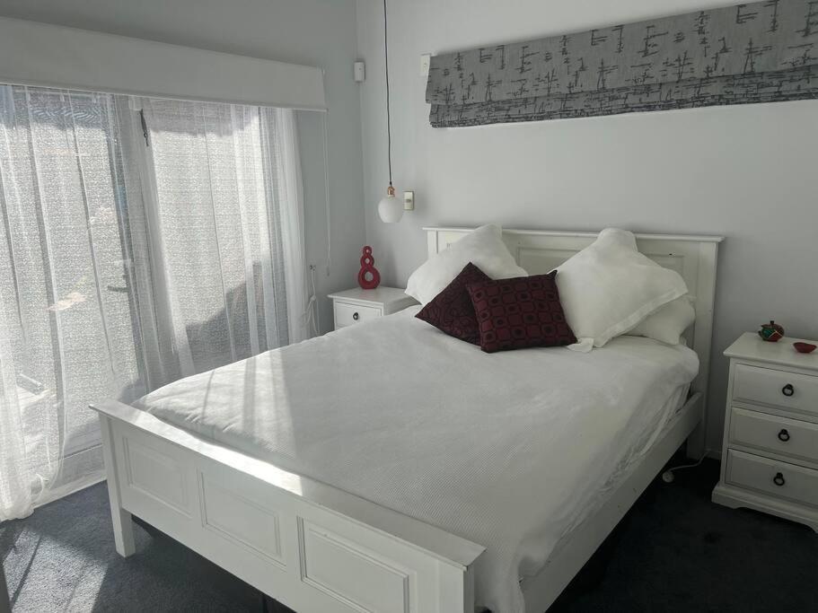 Smart And Stylish In Glen Eden Auckland