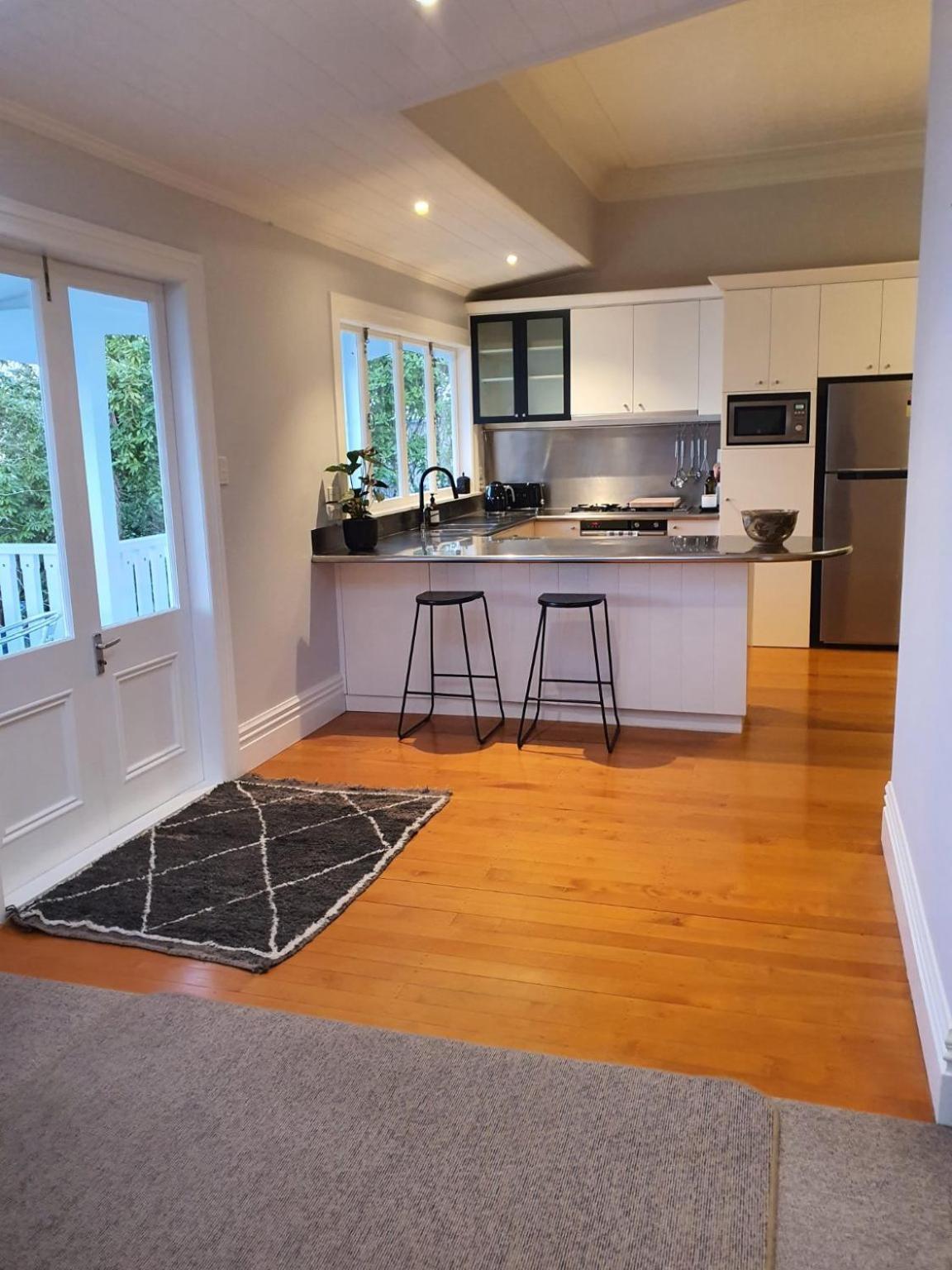 Charming Double Bay * Auckland
