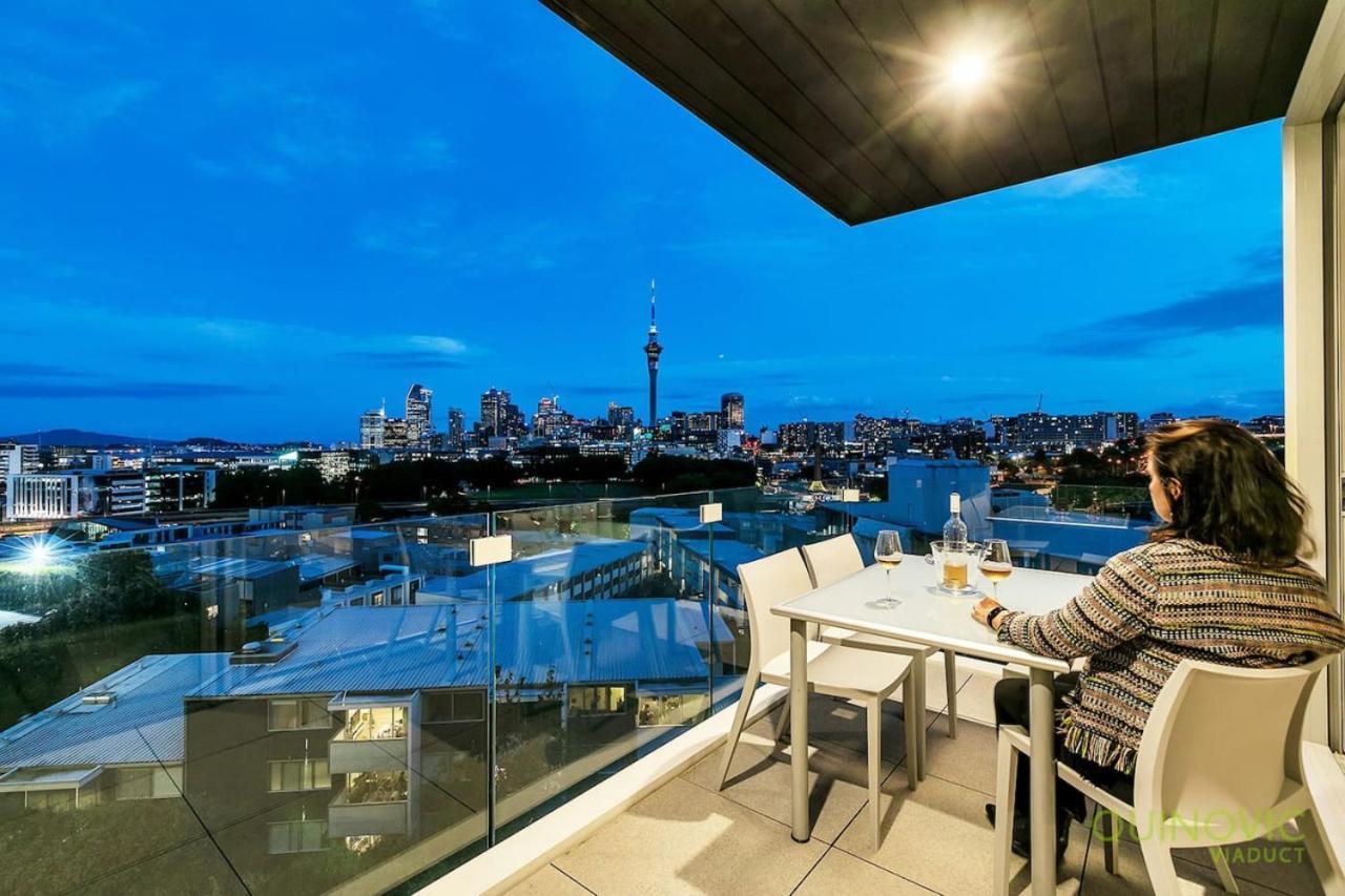 Stylish 2br Views W 2 Parks *