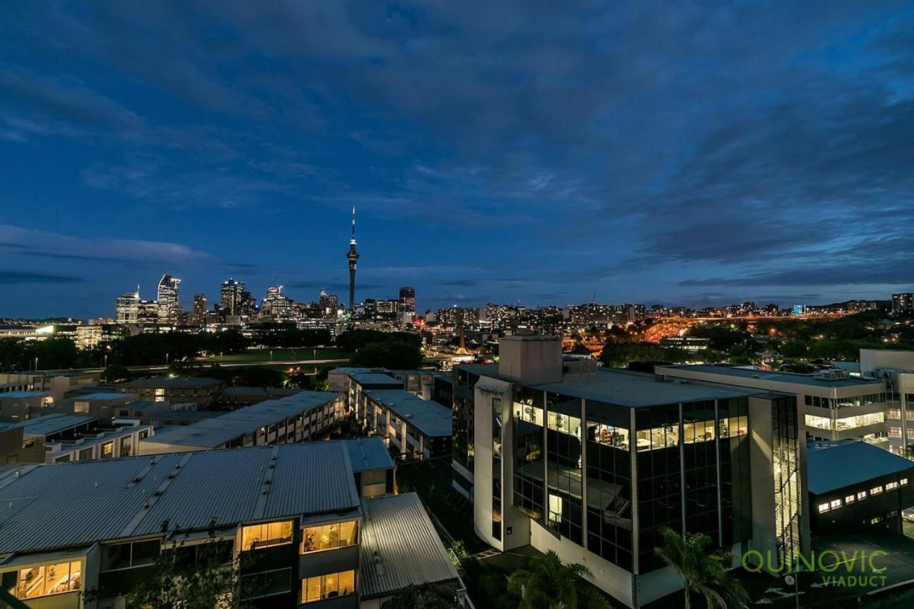 Stylish 2br Views W 2 Parks