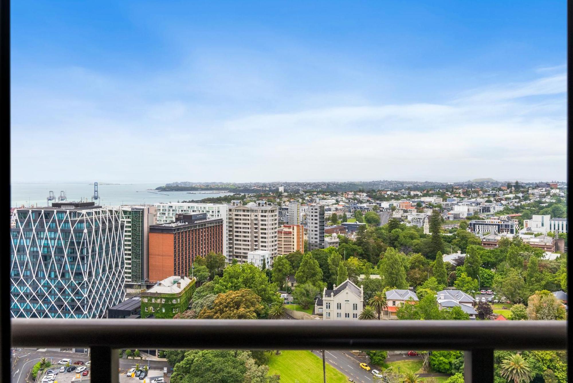 Apartment Majestic Metropolis L 2bed Apt Amazing City View *