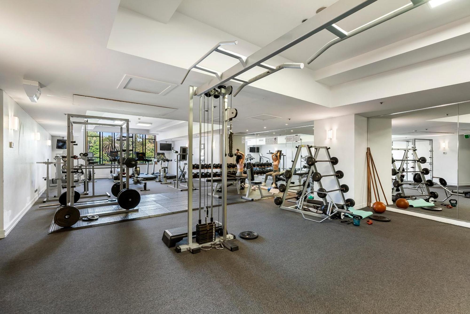 Majestic Metropolis L 2bed Apt Amazing City View