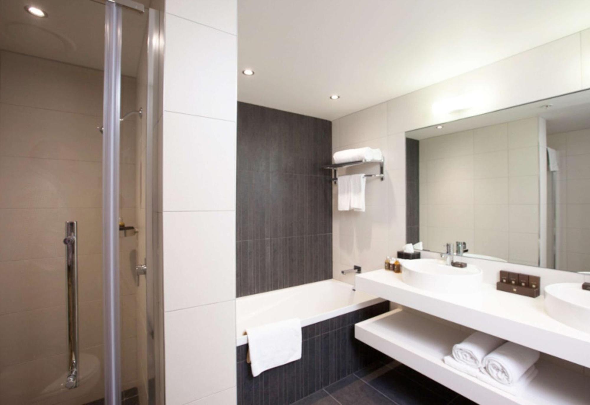 Sudima Airport Hotel 4*