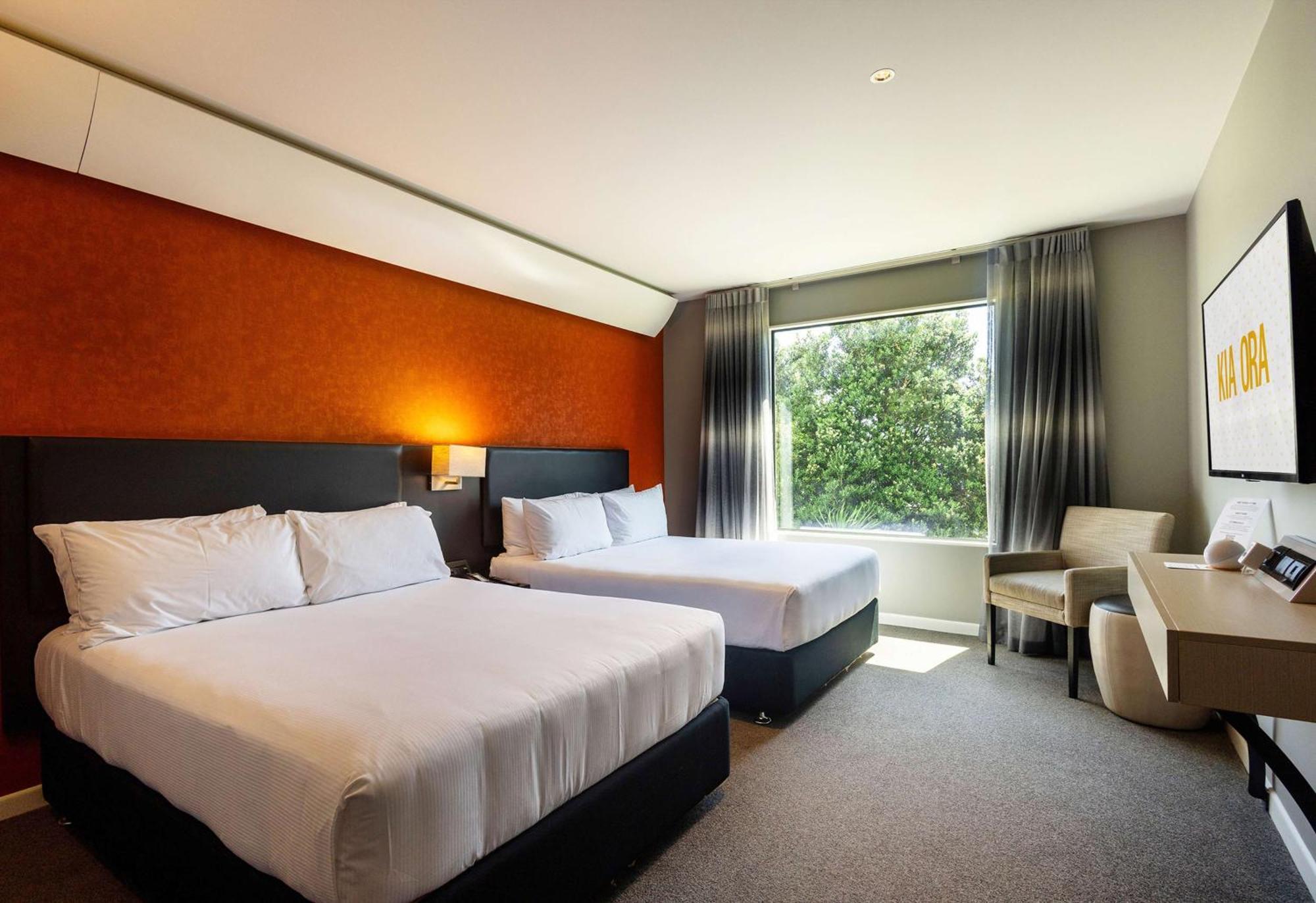 Hotel Sudima Airport 4*
