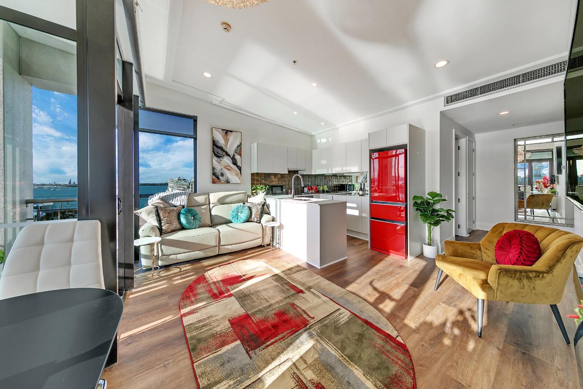 Penthouse Crown *