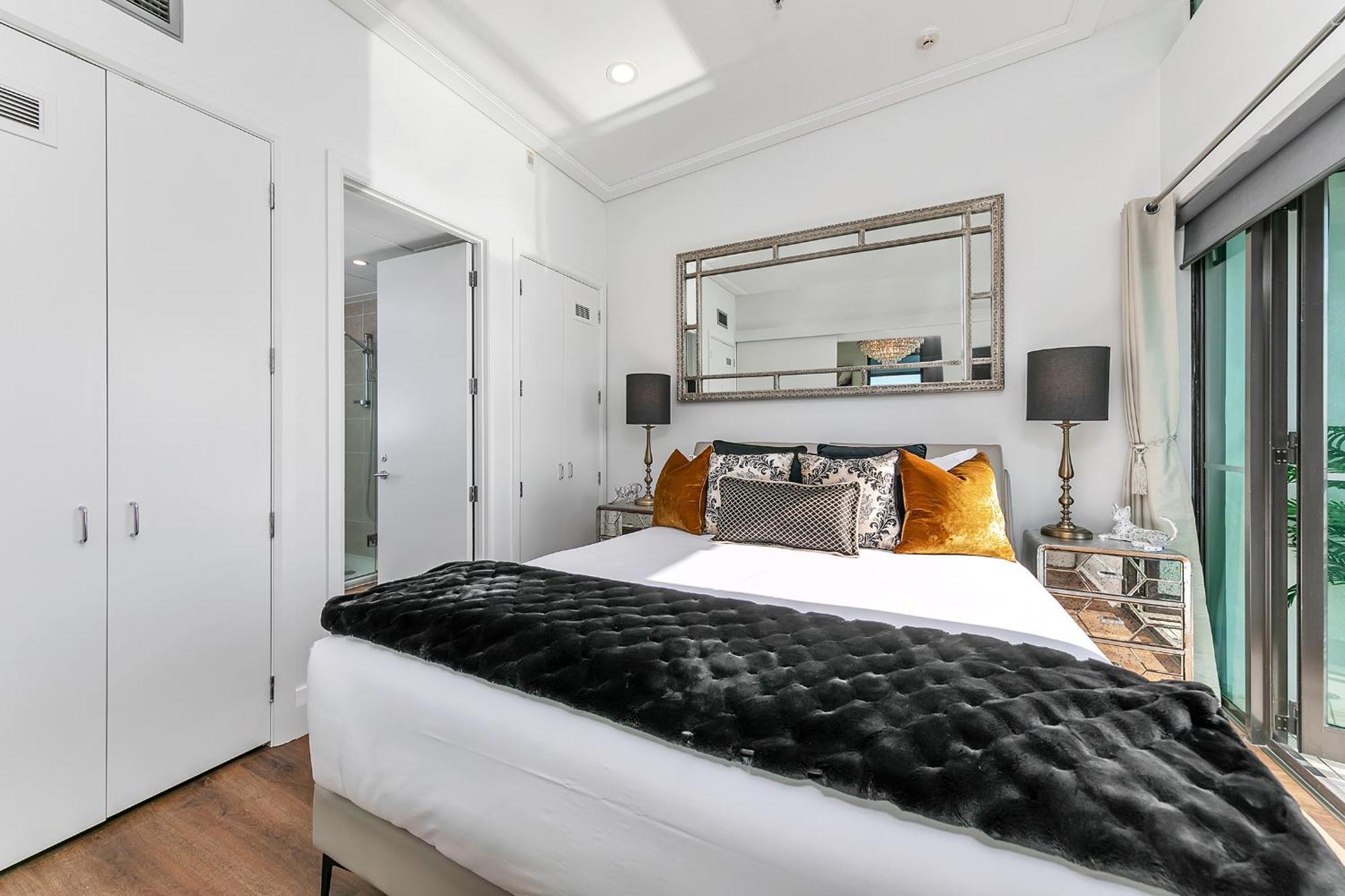 Penthouse Crown Apartment *