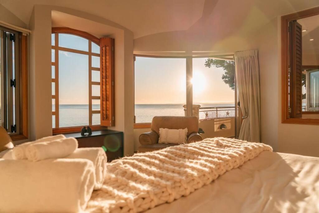 Takapuna Beachfront With Stunning Views Apartment *