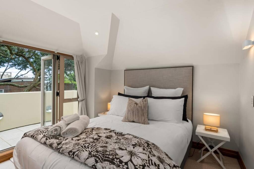 Takapuna Beachfront With Stunning Views Apartment