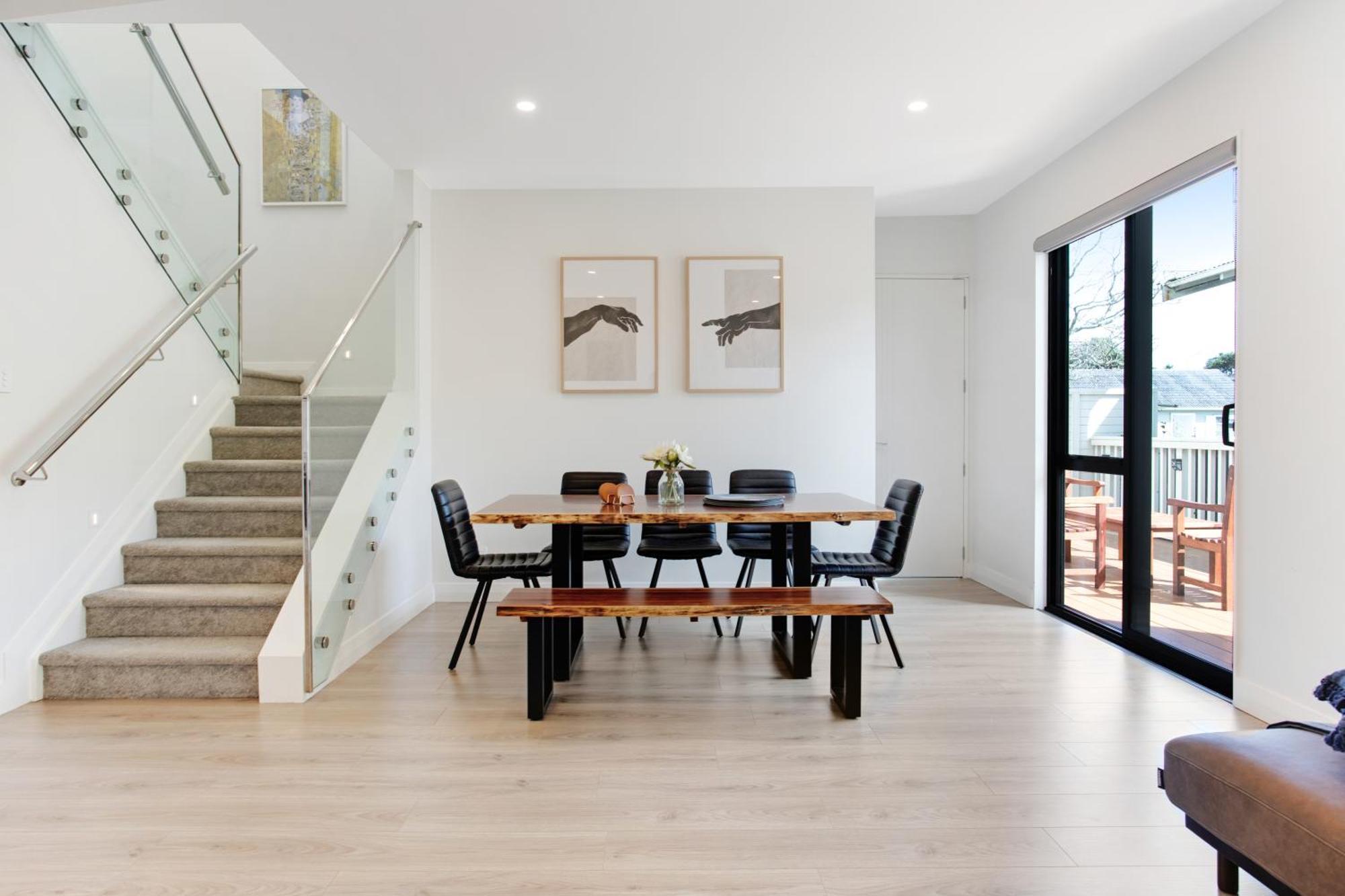 Oasis Townhouse With Parking And Air-con Holiday home