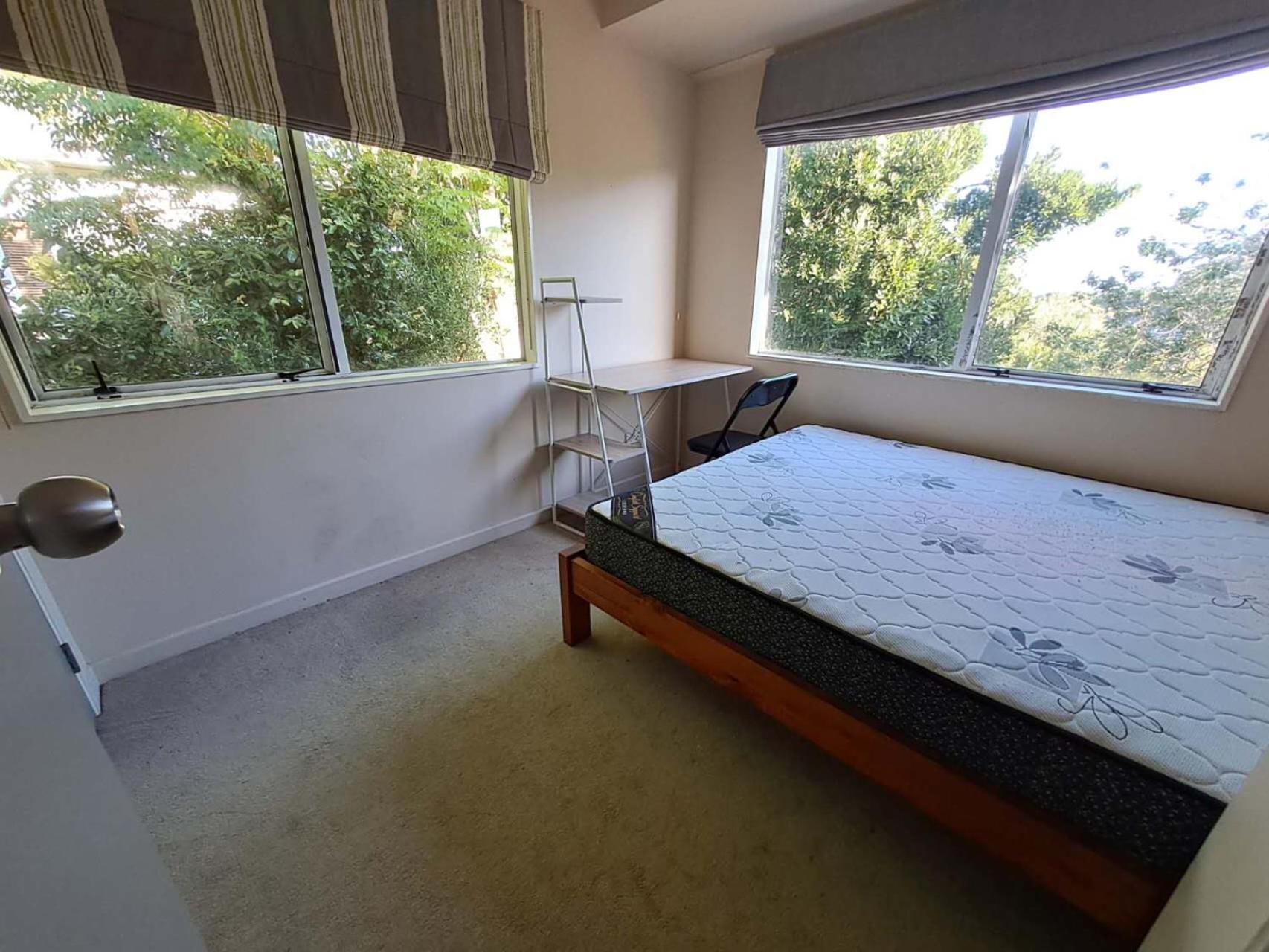 In Remuera With Free Street Carpark, Handy Close To Cuisine Restaurant And Public Transportation *