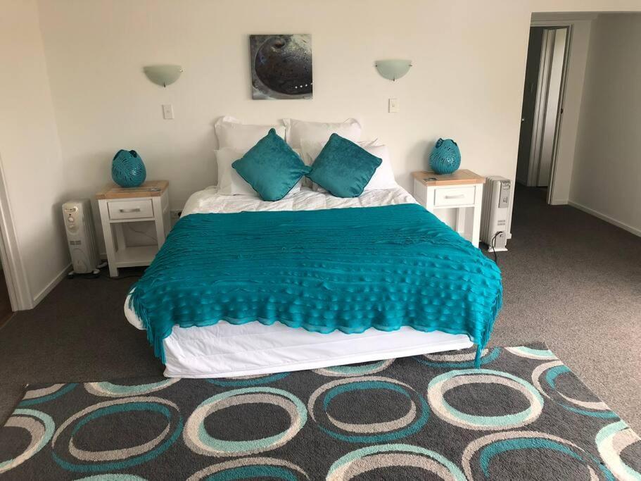 Tropical Paradise By The Sea * Auckland