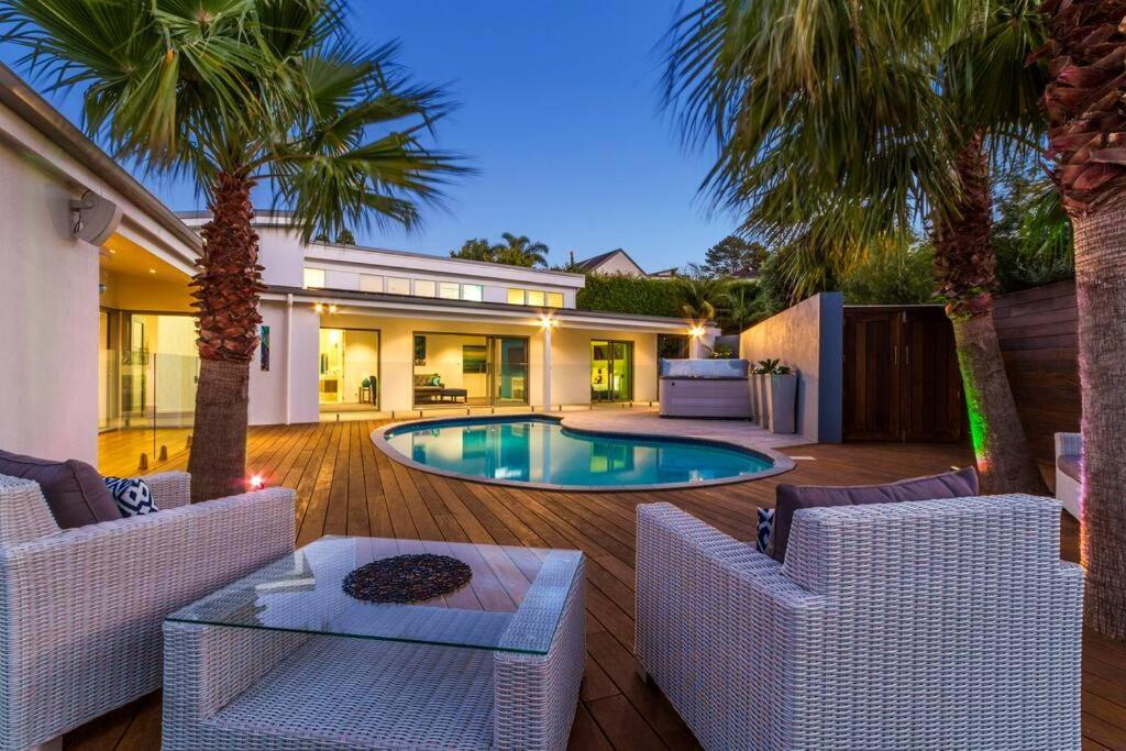 Tropical Paradise By The Sea Apartment *