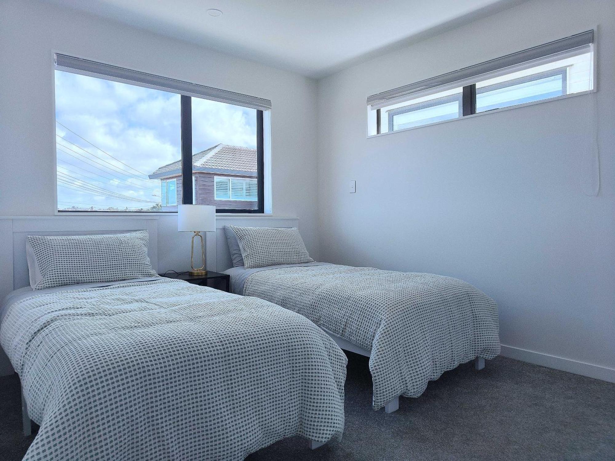 Villa Stylish Family Retreat In Hillcrest 4 Bedroom And Playroom Auckland