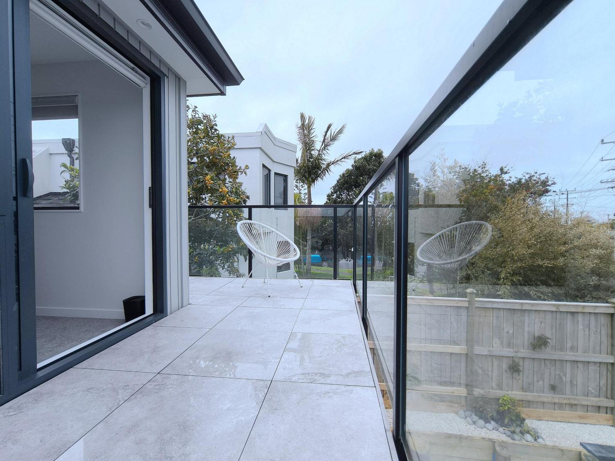 Villa Stylish Family Retreat In Hillcrest 4 Bedroom And Playroom Auckland