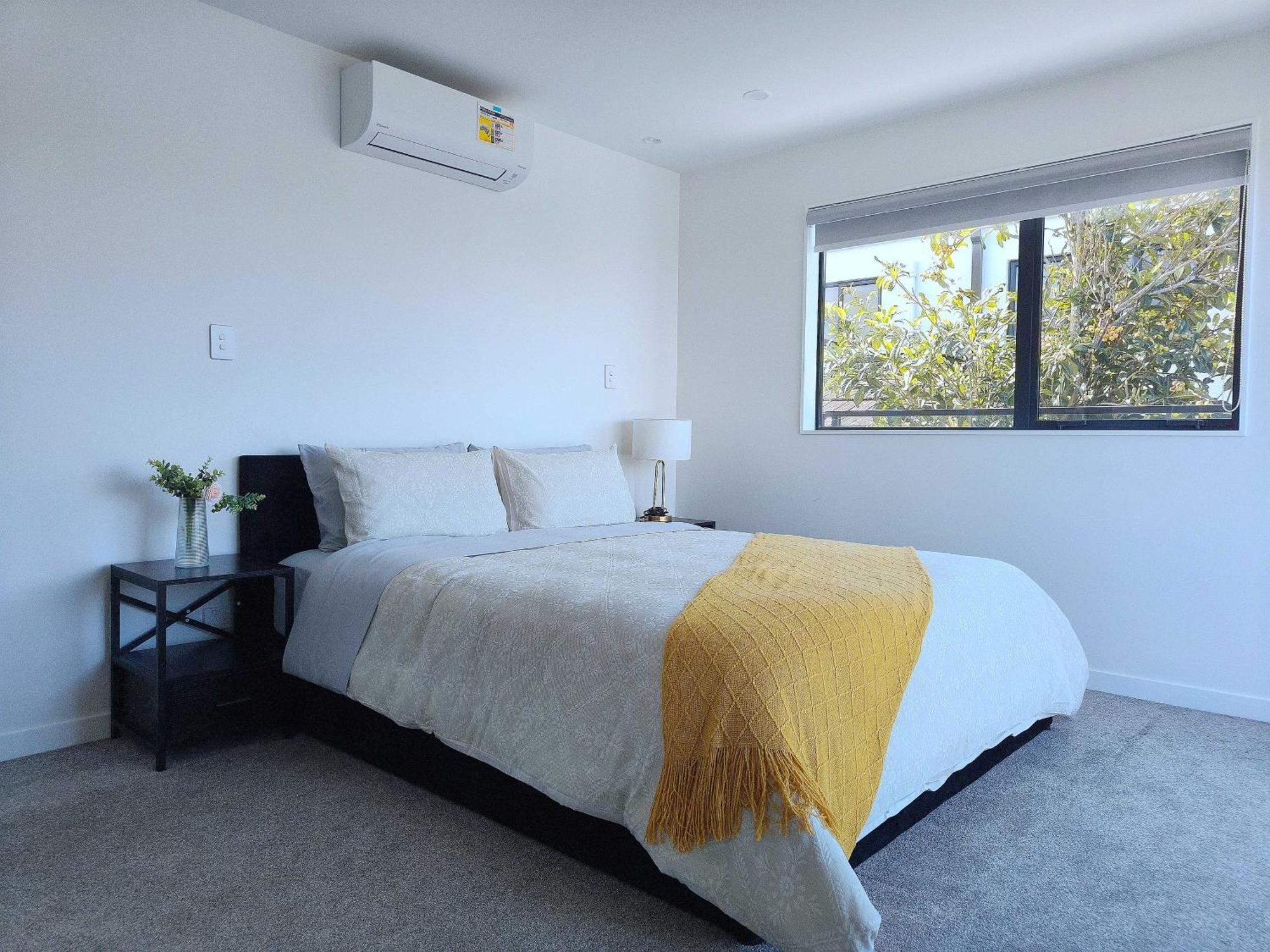 Stylish Family Retreat In Hillcrest 4 Bedroom And Playroom Villa