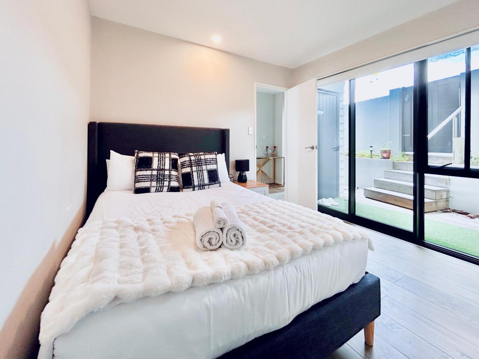 Holiday home Nearly New 3bed Townhouse 3km To Cbd *