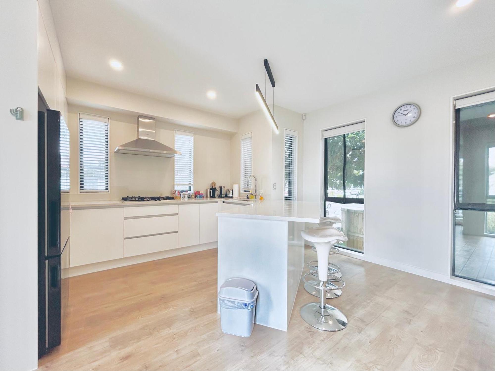 Nearly New 3bed Townhouse 3km To Cbd * Auckland