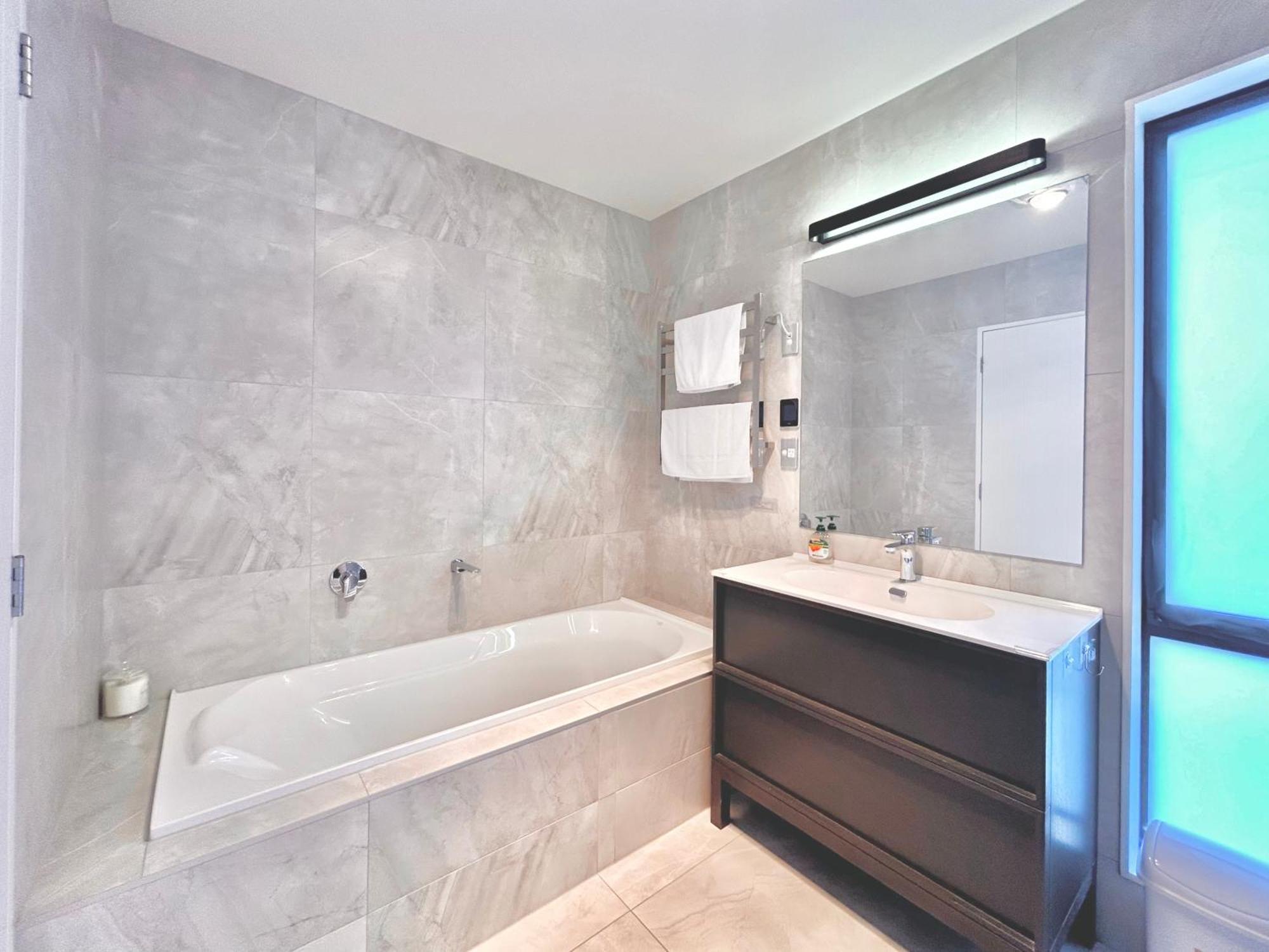 Nearly New 3bed Townhouse 3km To Cbd Holiday home