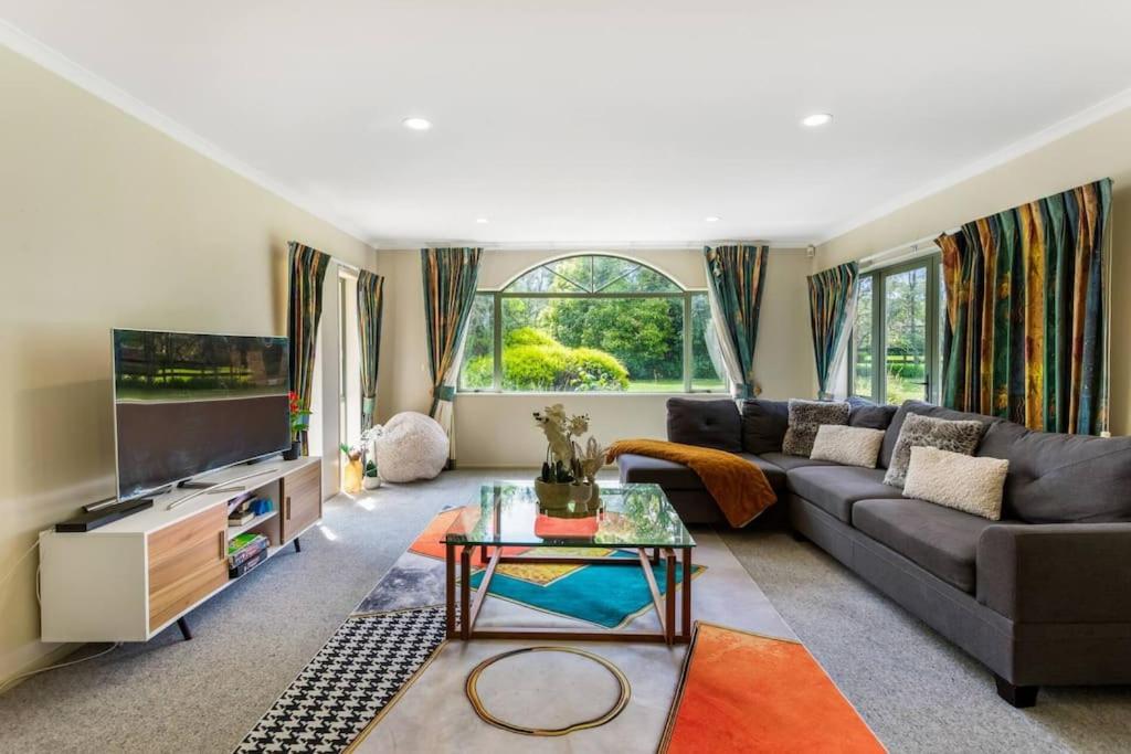 Casa de férias Charming Oasis, Your Cozy Retreat Awaits
