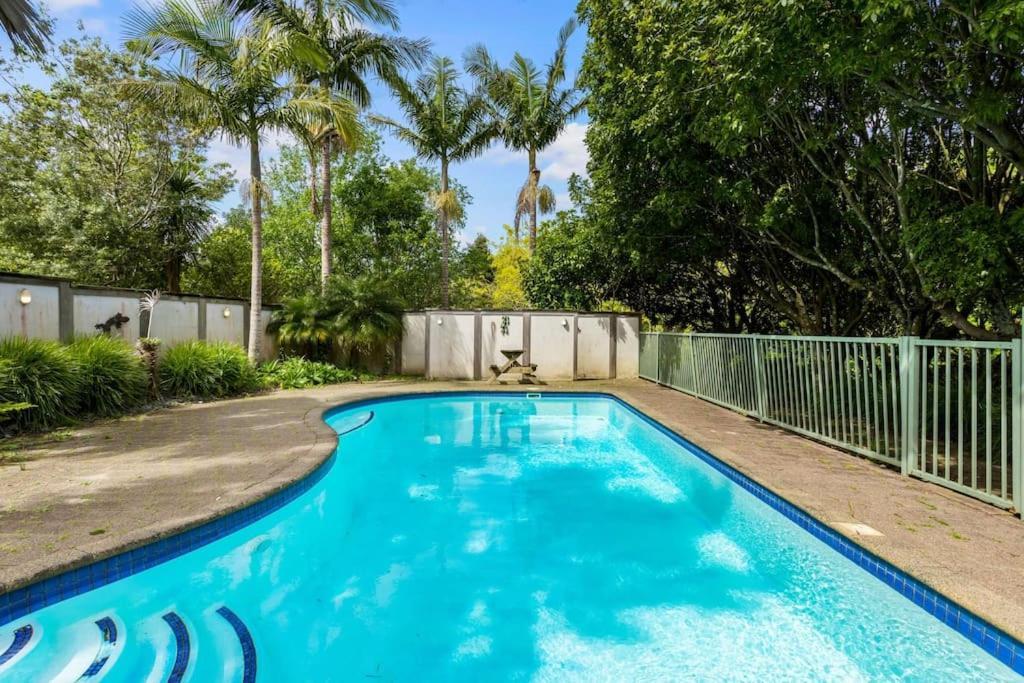 Charming Oasis, Your Cozy Retreat Awaits Casa de férias