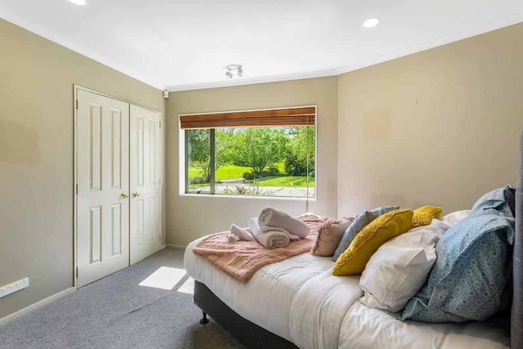 Casa de férias Charming Oasis, Your Cozy Retreat Awaits