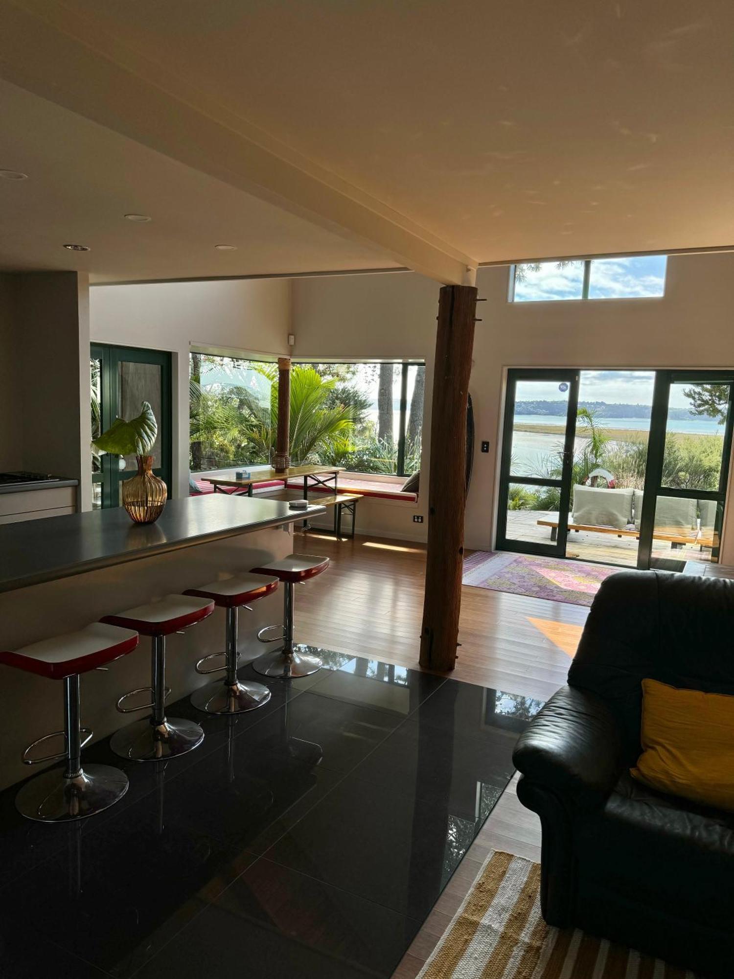 Waterfront Loft With View Villa