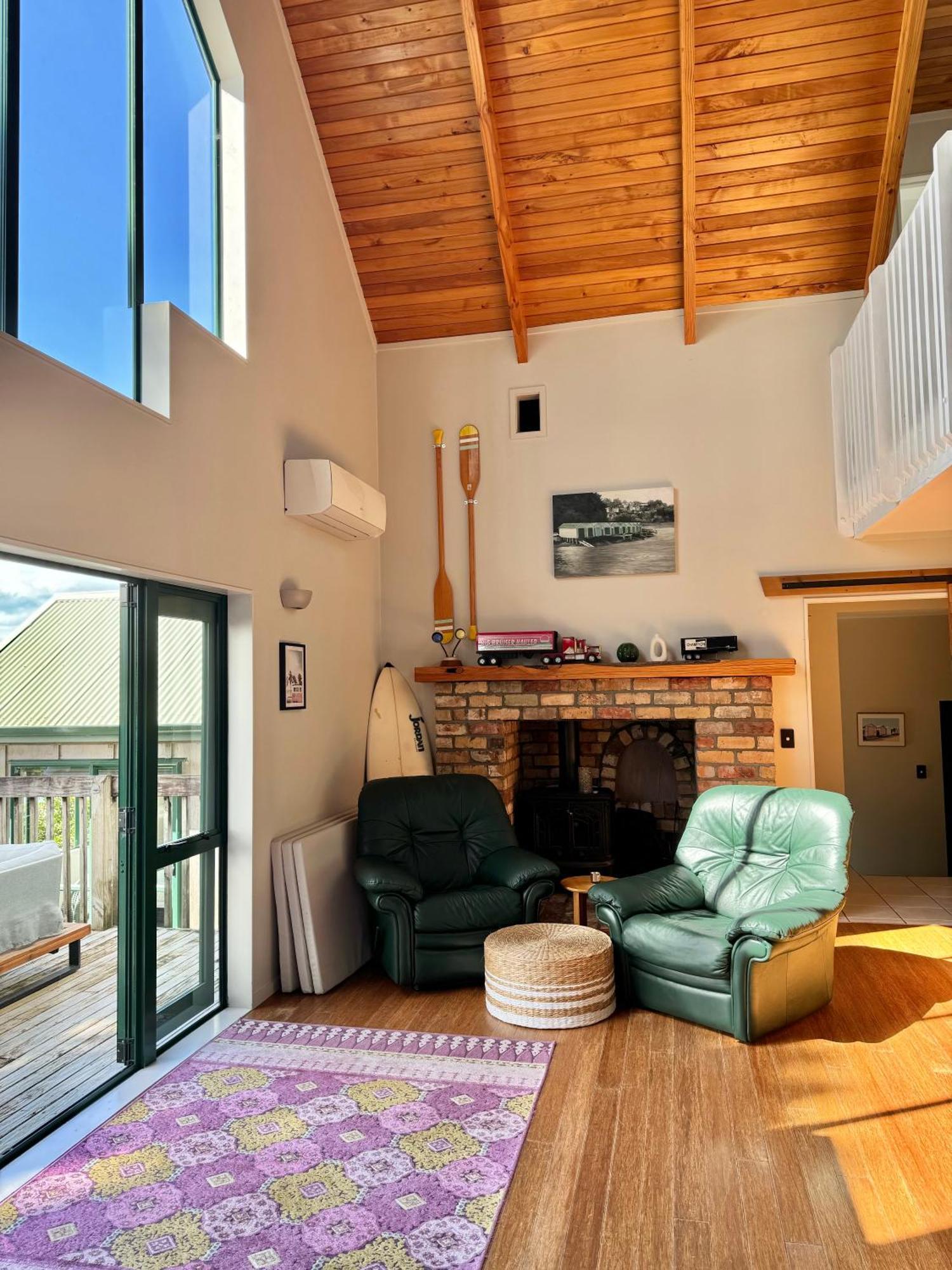 Villa Waterfront Loft With View