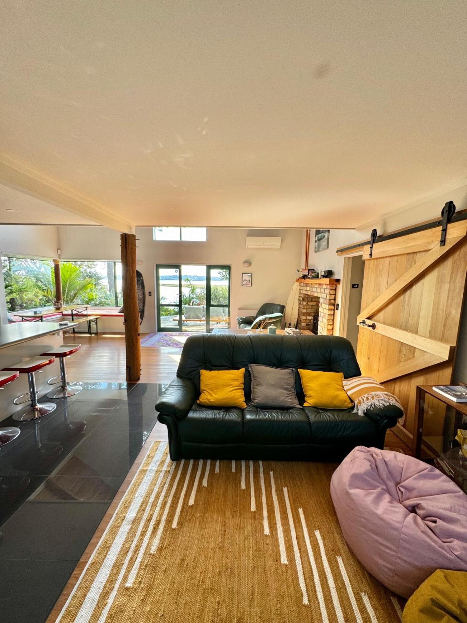 Waterfront Loft With View Villa *