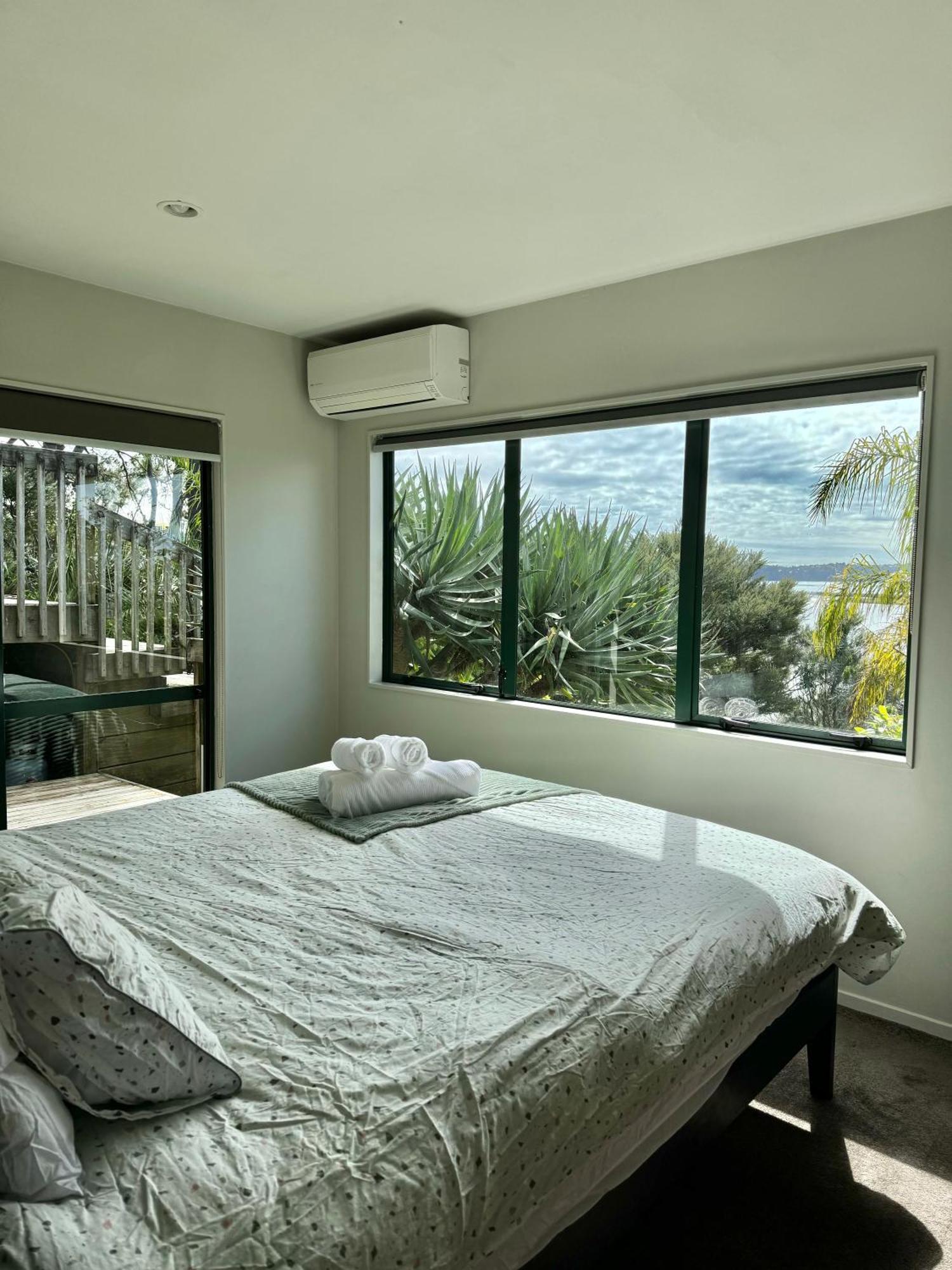 Waterfront Loft With View *