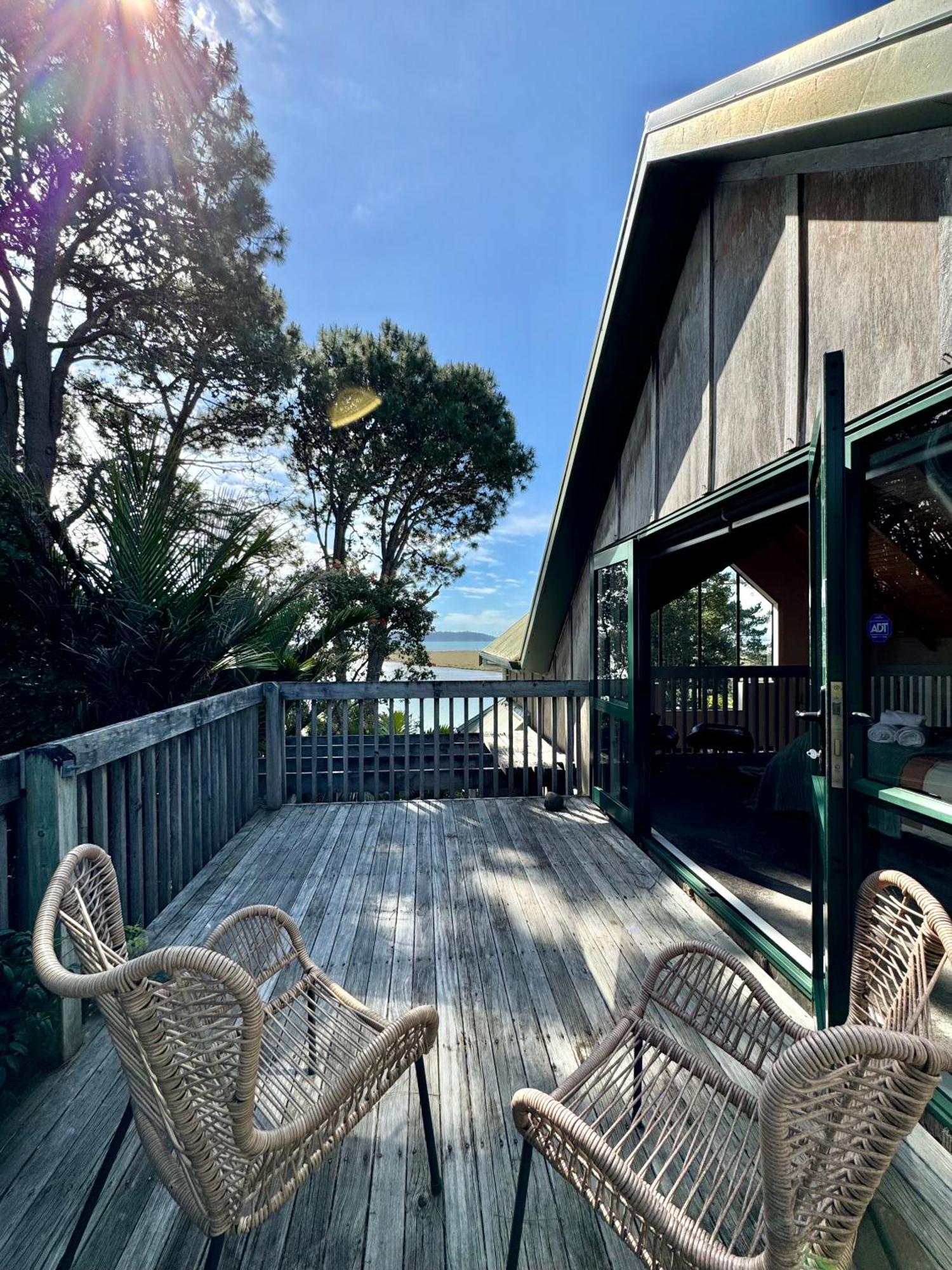 Waterfront Loft With View Auckland