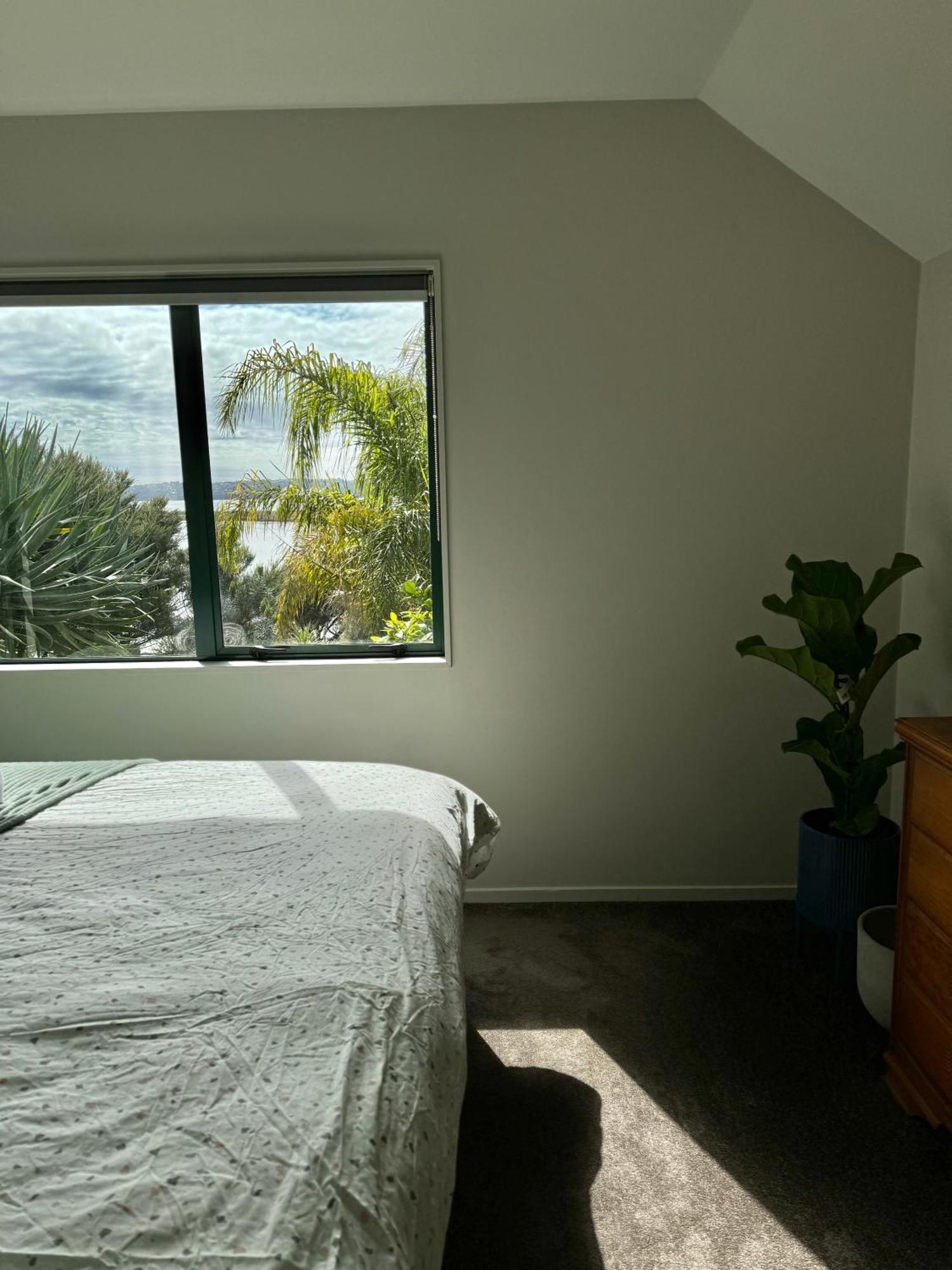 Waterfront Loft With View Villa