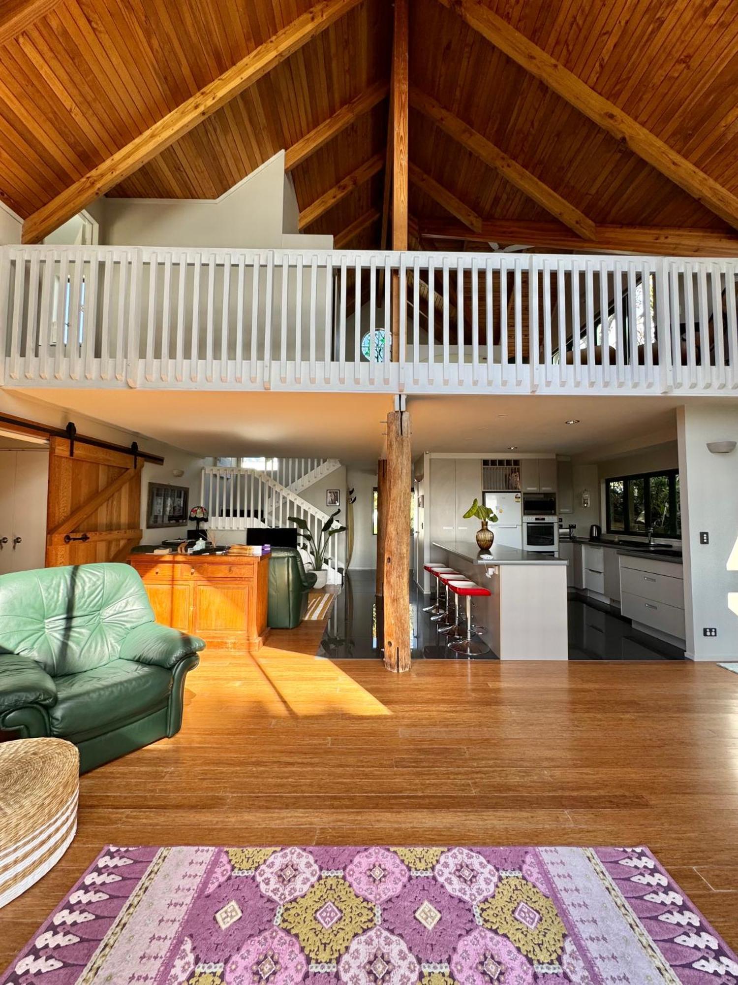 Villa Waterfront Loft With View