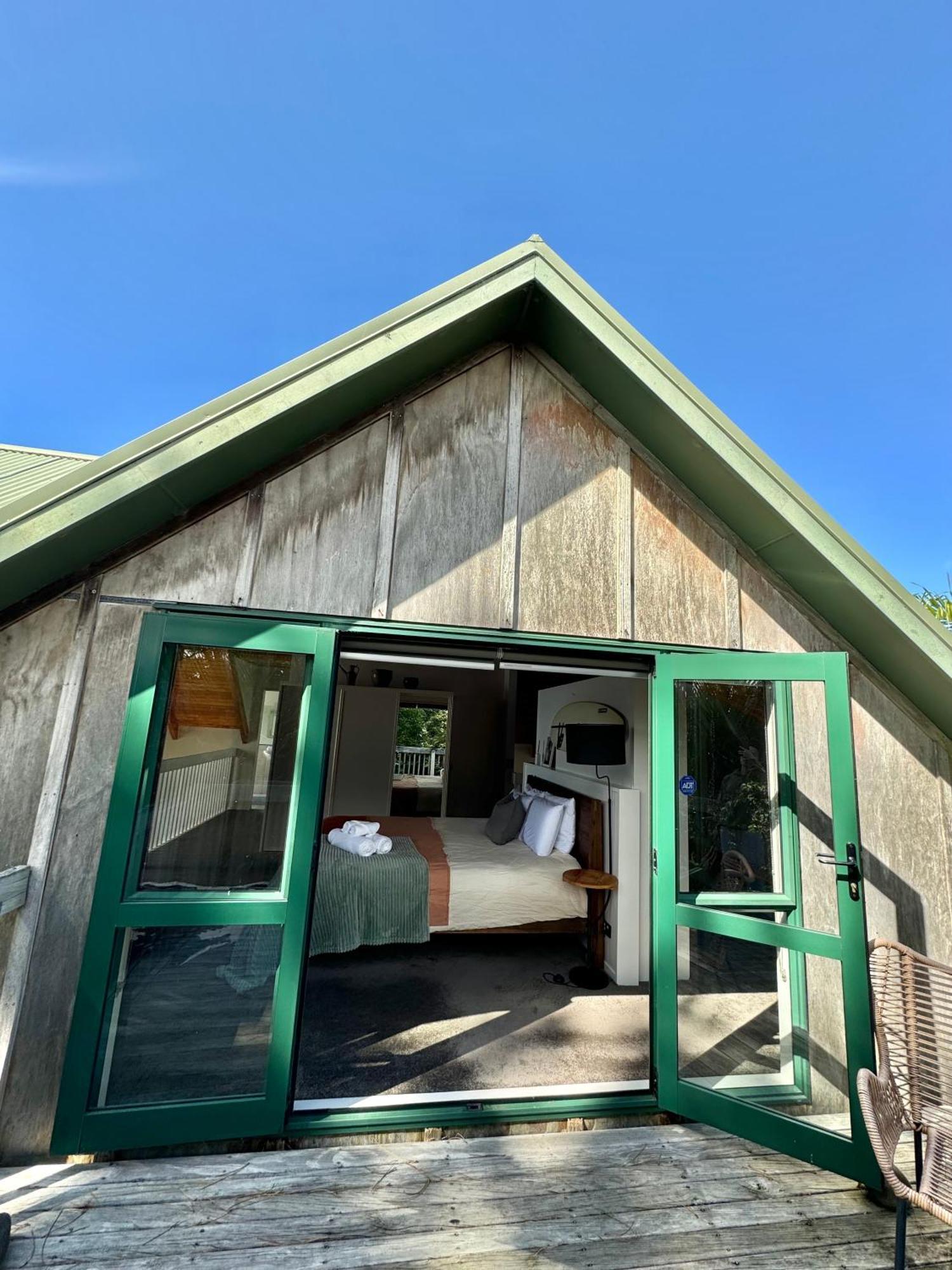 Waterfront Loft With View Villa *