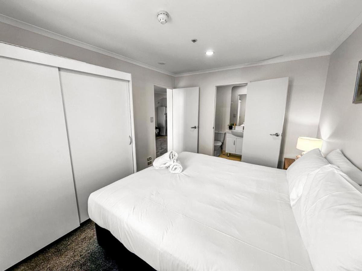 2br Newmarket Retreat Cozy On Broadway *