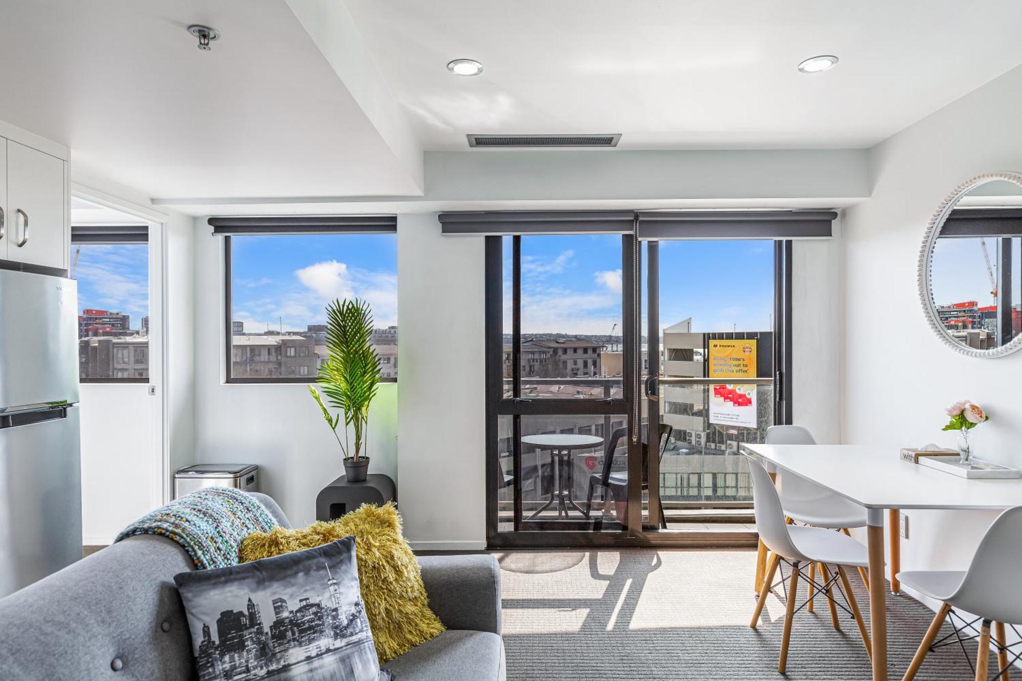 Contemporary 1br Escape With Pool & Gym * Auckland