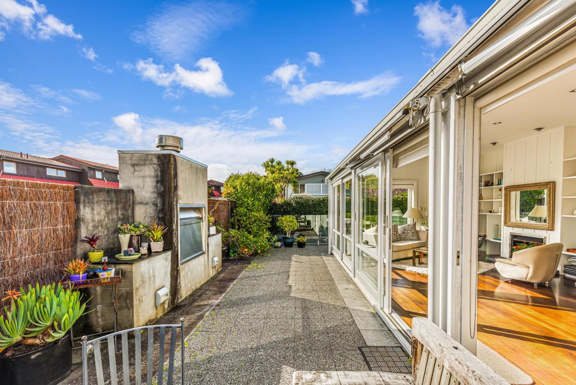 Elegant 3br With Private Pool *
