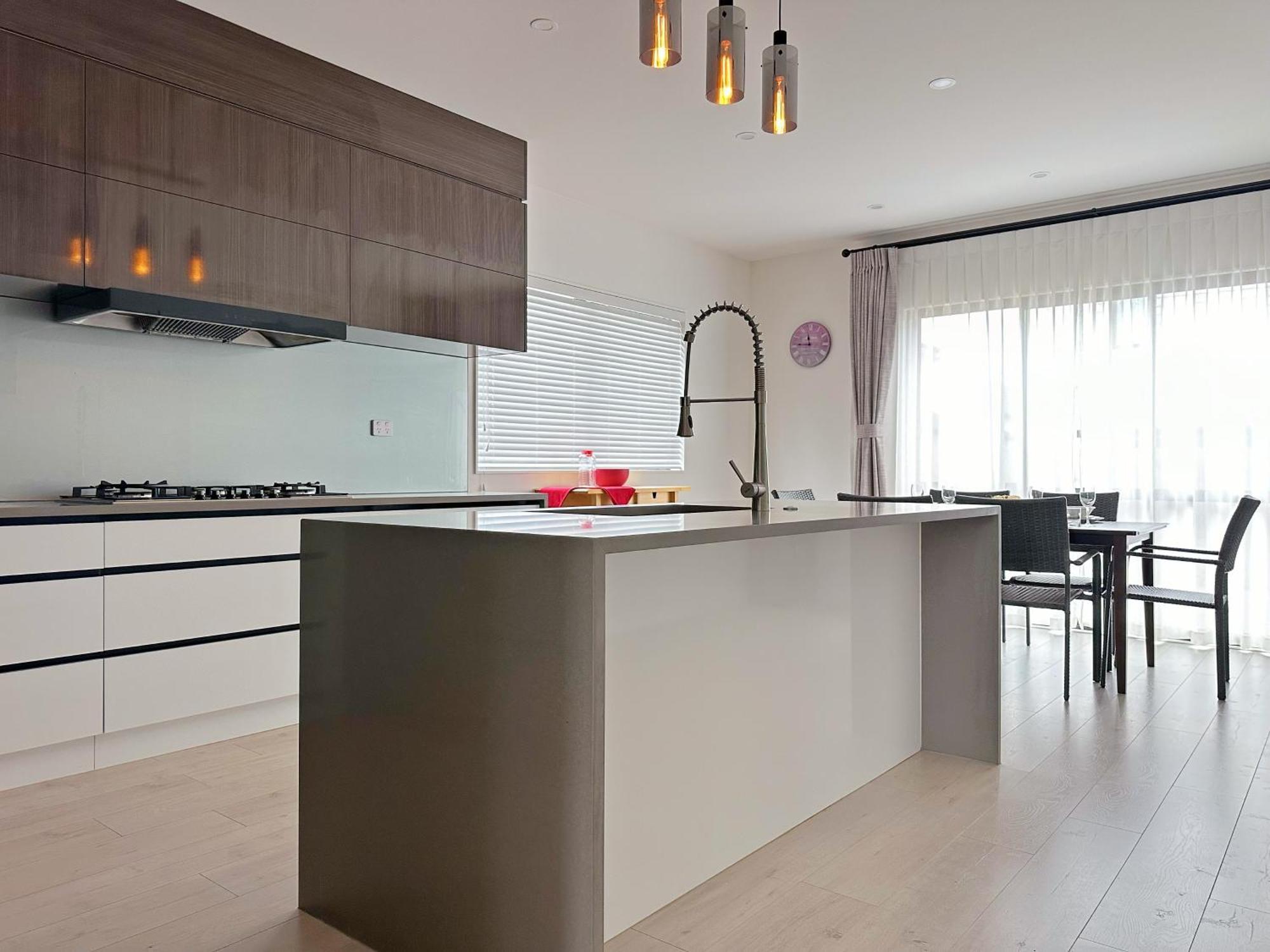 Holiday home 10 Sec Walk To Playground In Hobsonville *