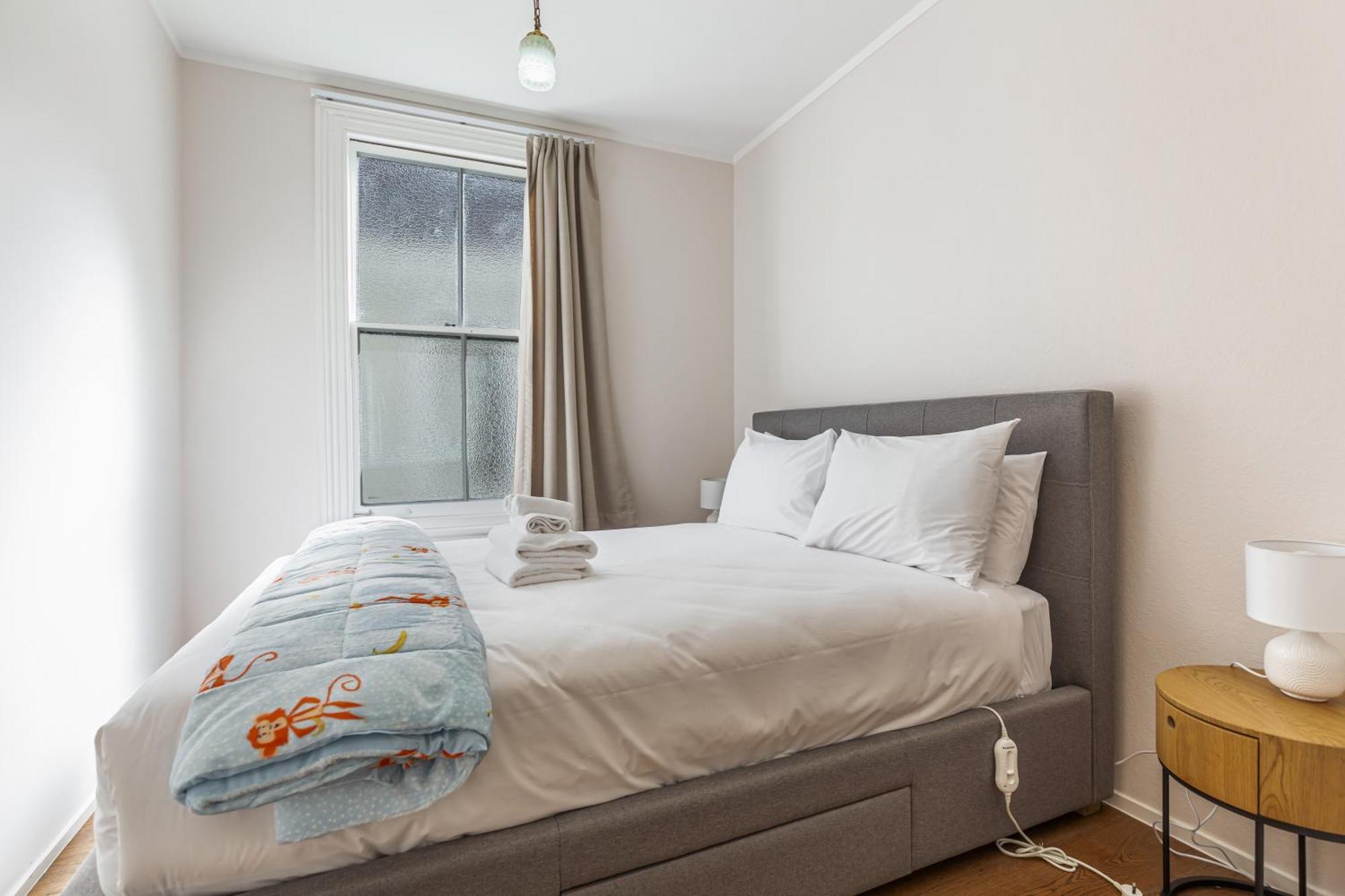 Holiday home Comfy 4br Stonefields W Mt Wellington Views *