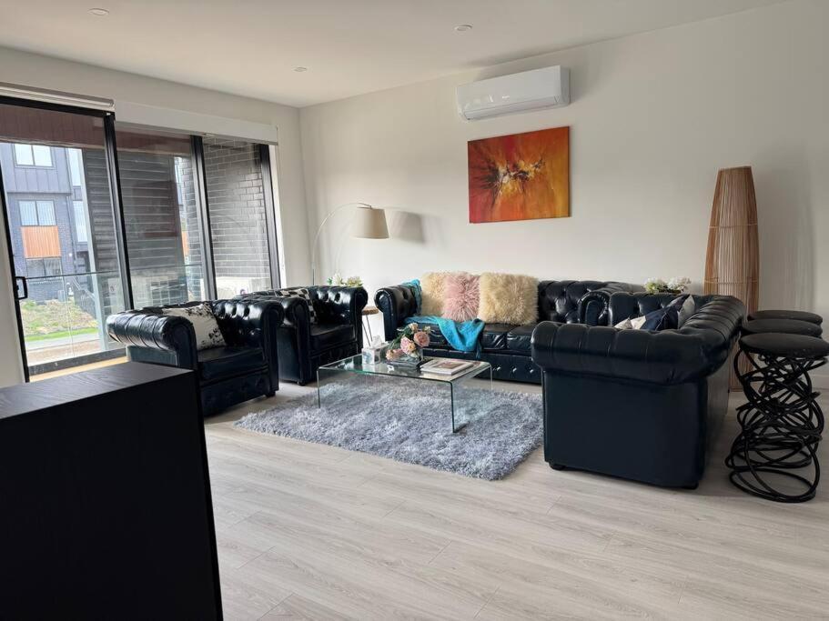 Holiday home Luxury Villa- Long Bay Manhattan Auckland