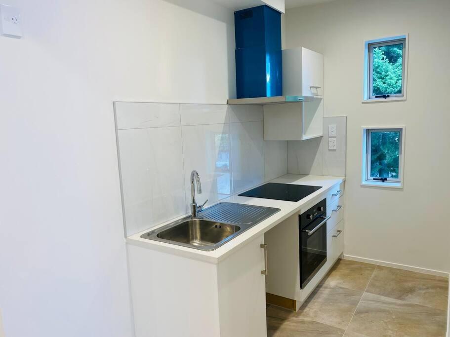 Otahuhu Town Centre Brand New 8b Apartment Auckland