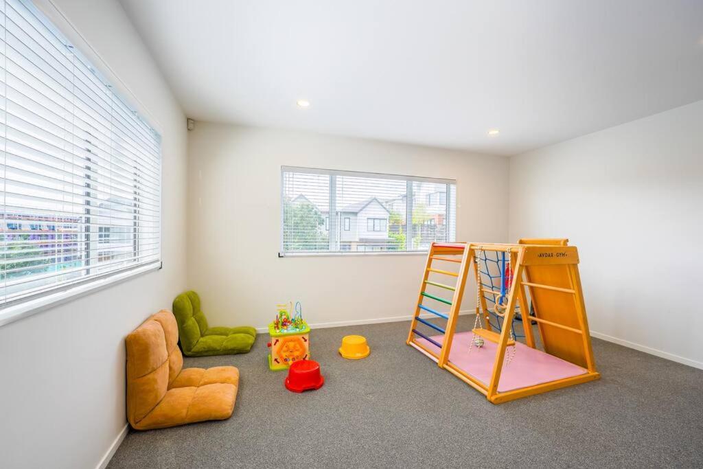 Your Retreat In Long Bay *