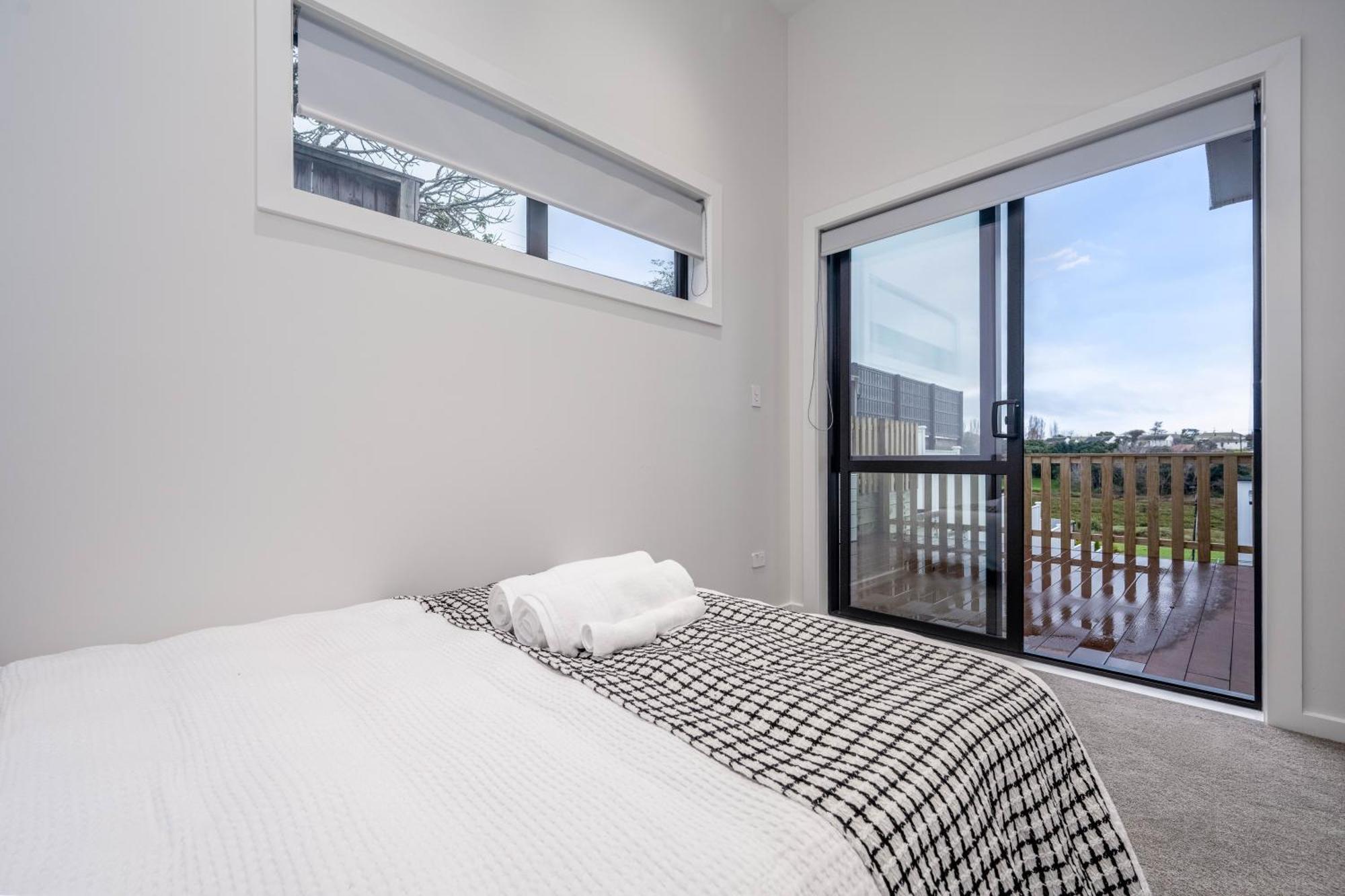 Devonport- Bayswater Luxury With Bbq Villa