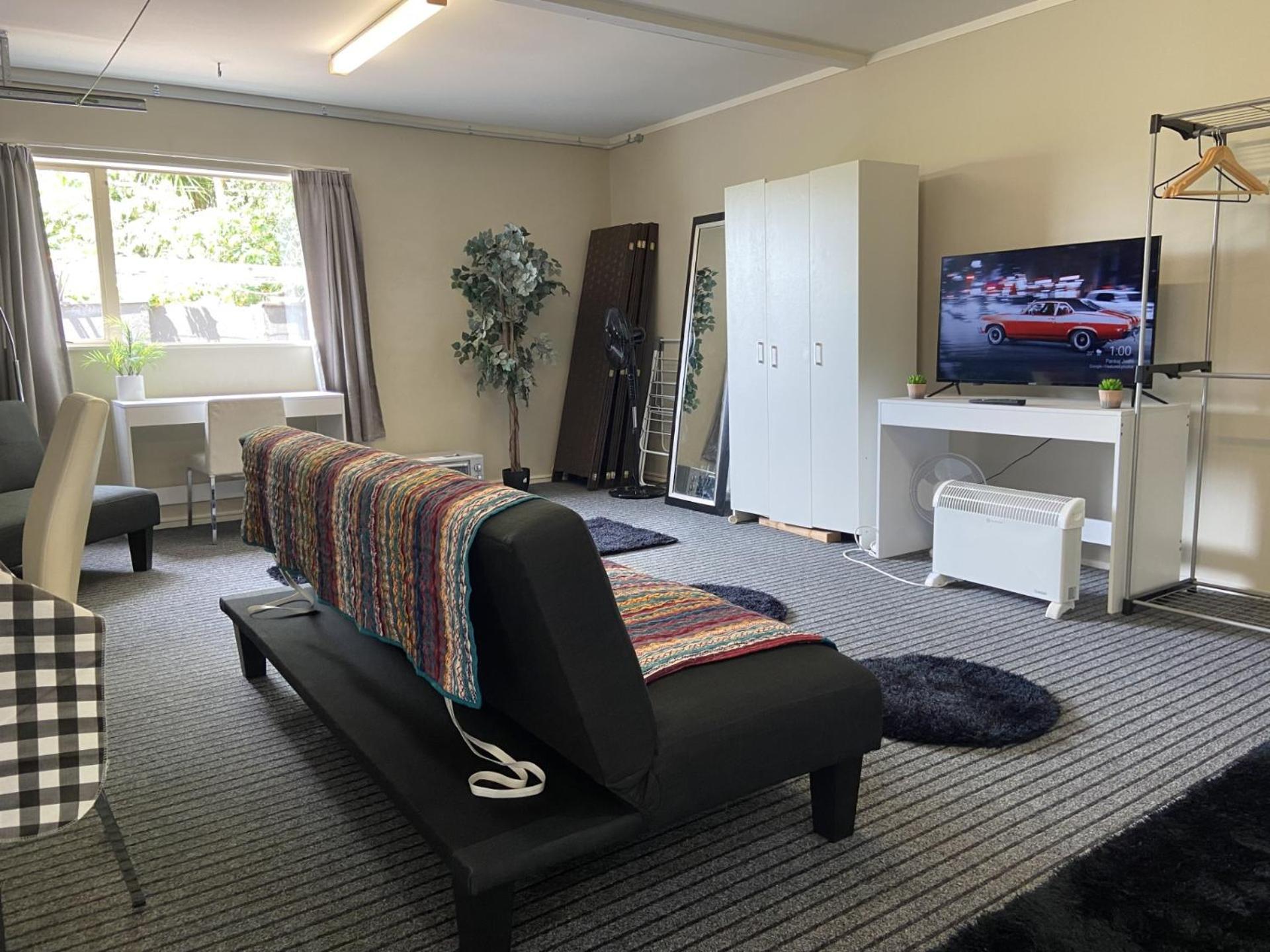 Close Motorway,free Breakfast,lovely Hot Spa,private, Auckland