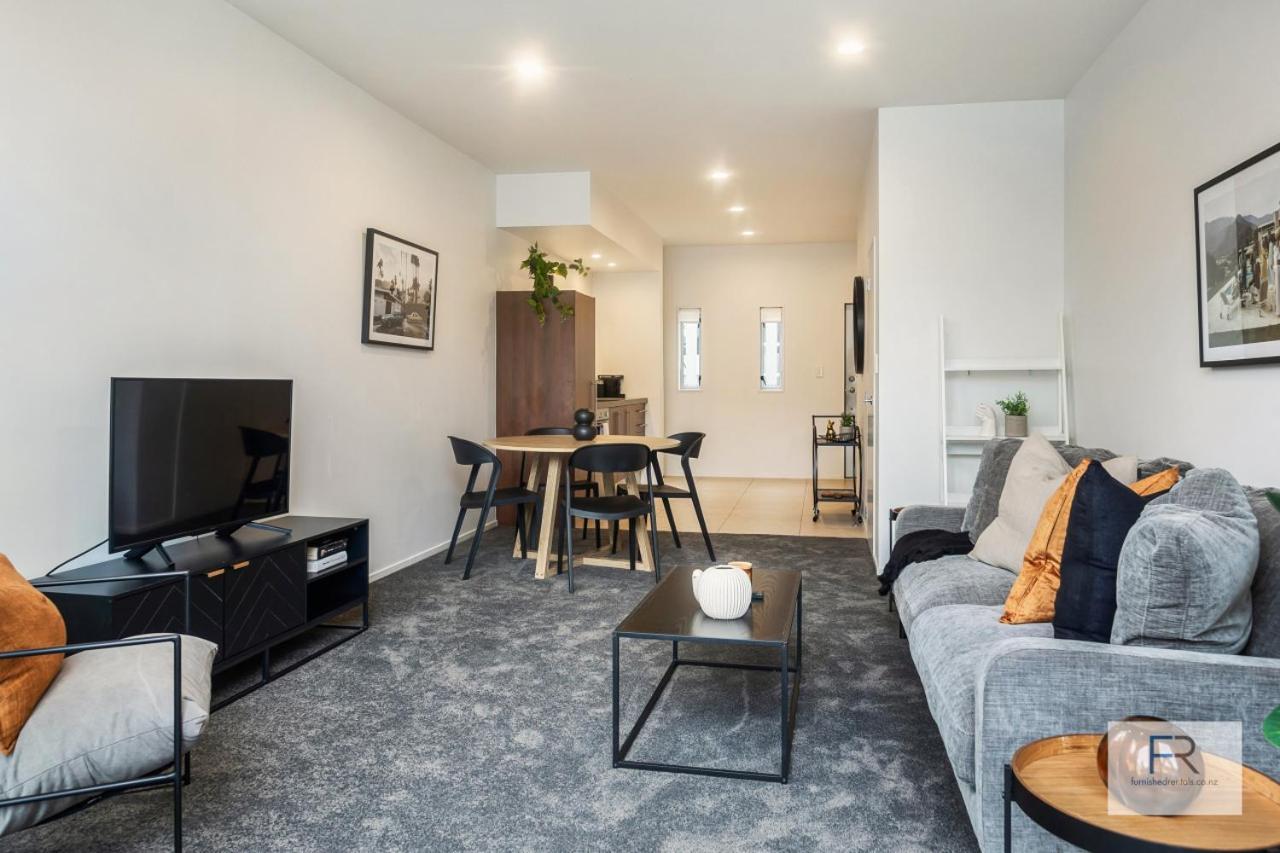 Executive Townhouse By Furnished