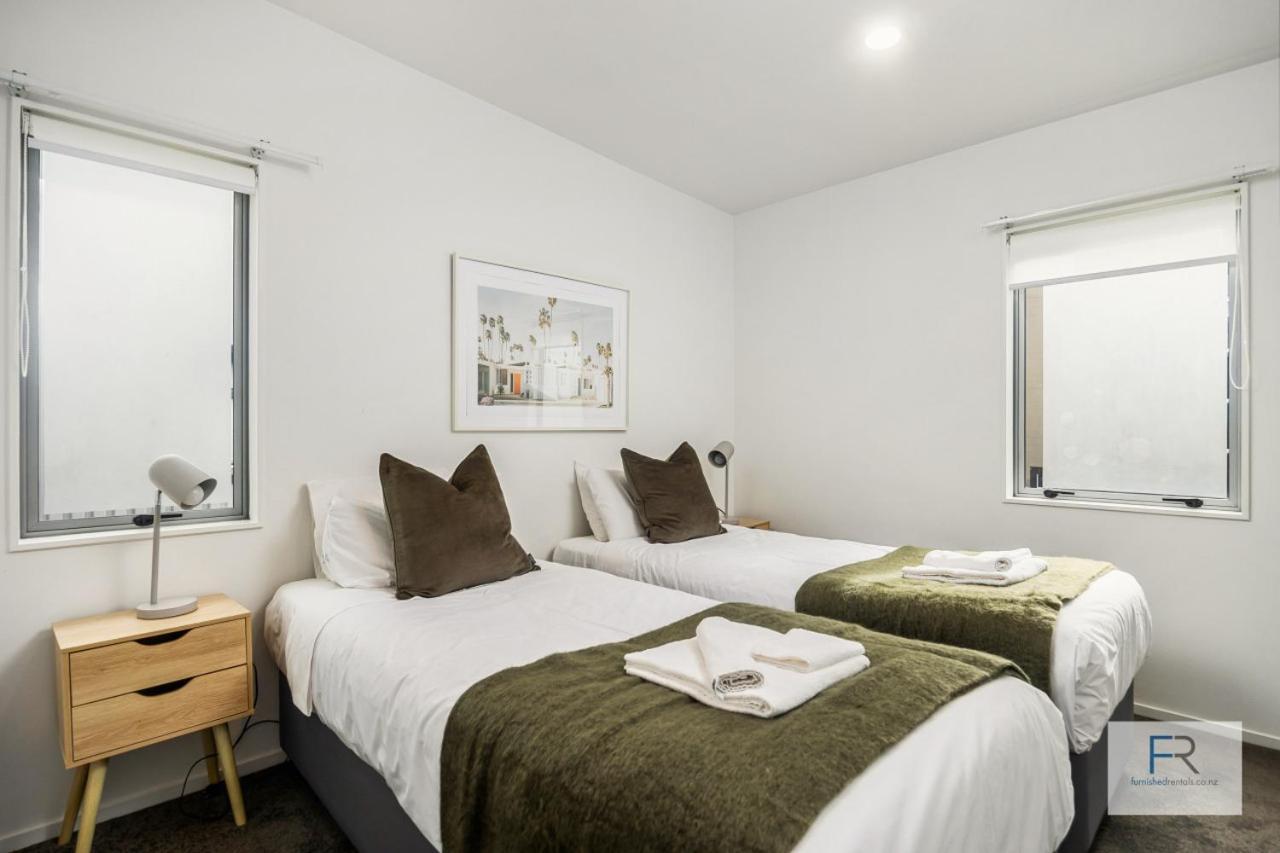 Executive Townhouse By Furnished Apartment Auckland