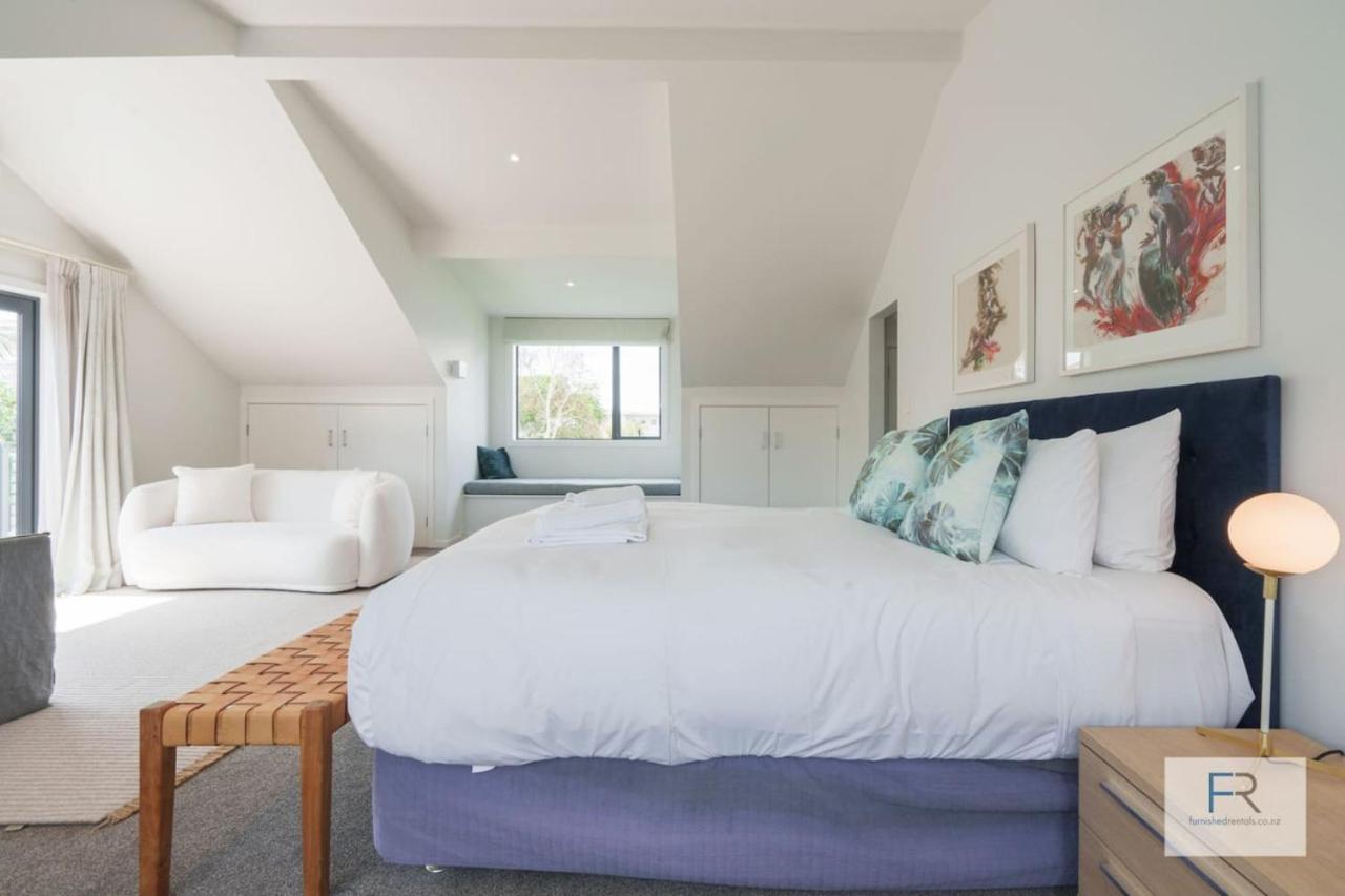 Lux Living St Heliers Holiday home
